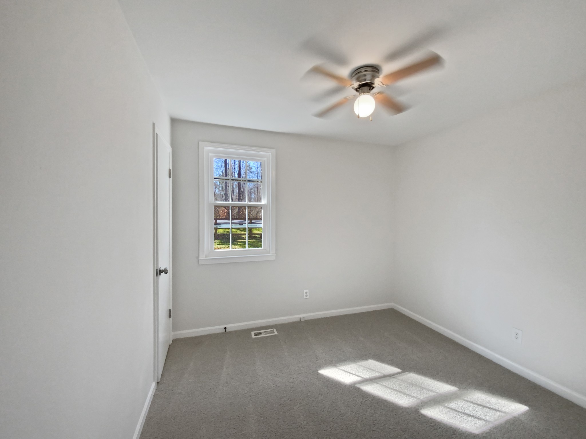 1001 Gill Rd Property Photo 10