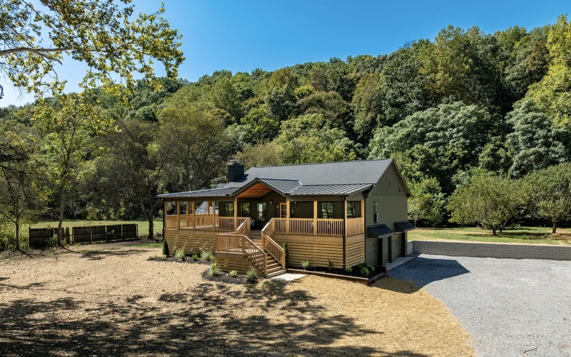 3357 Tyree Springs Rd Property Photo 1