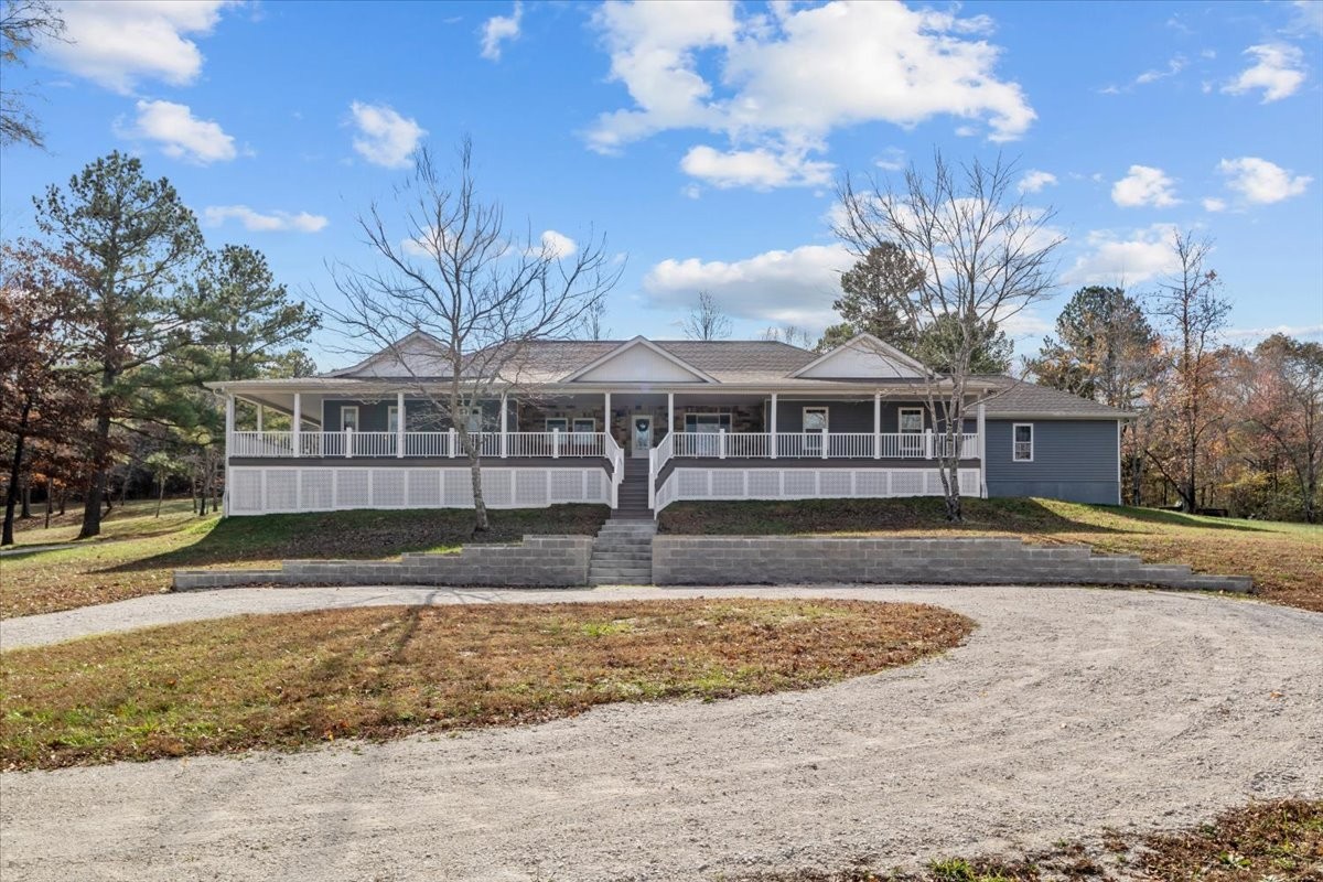 1697 Curtis Chapel Rd Property Photo