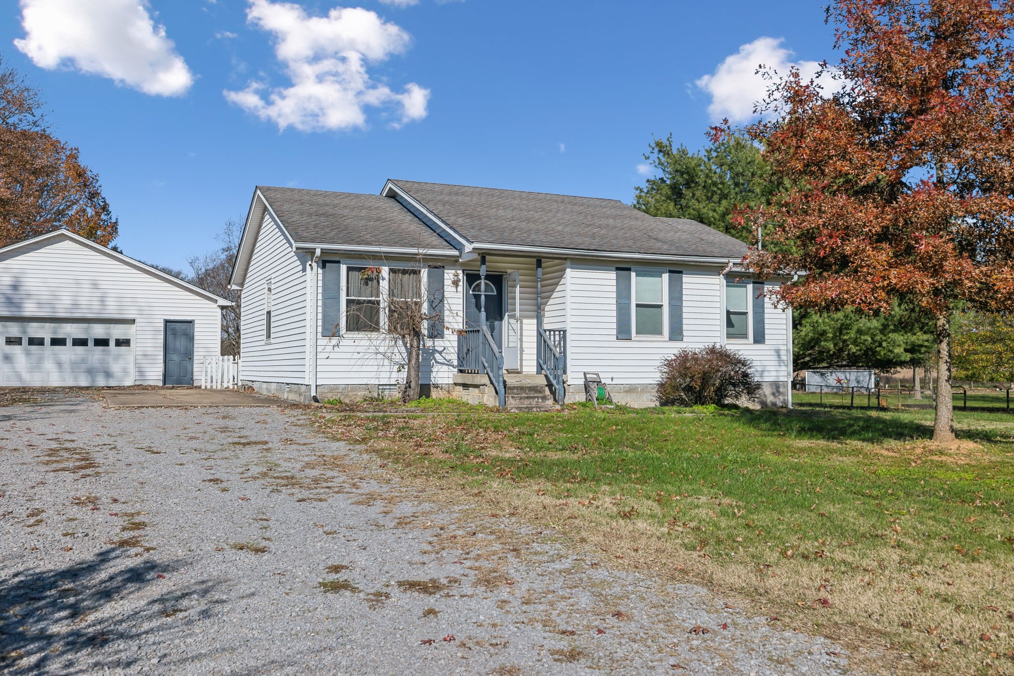 480 Martha Ln Property Photo