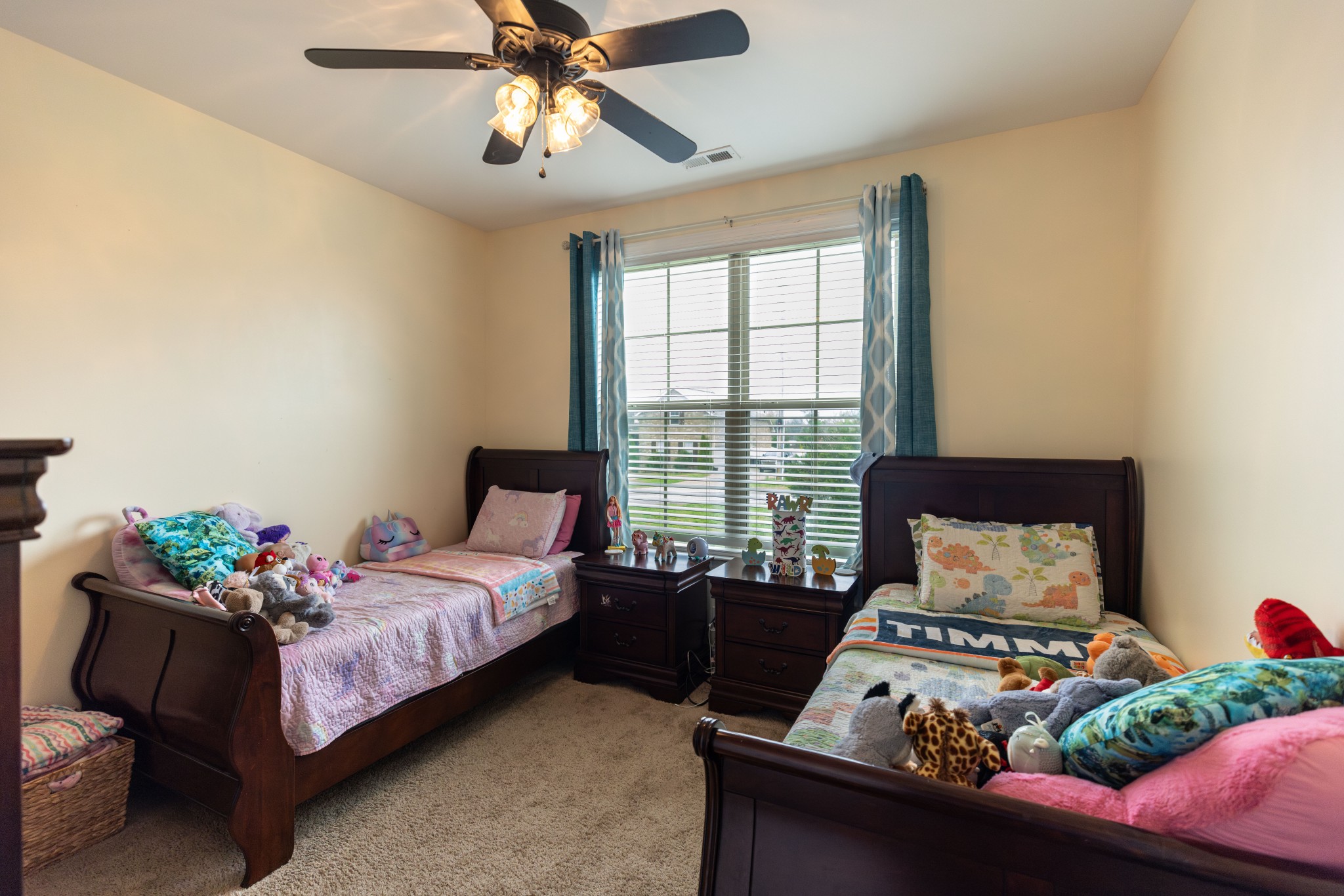 2250 London Ln Property Photo 12