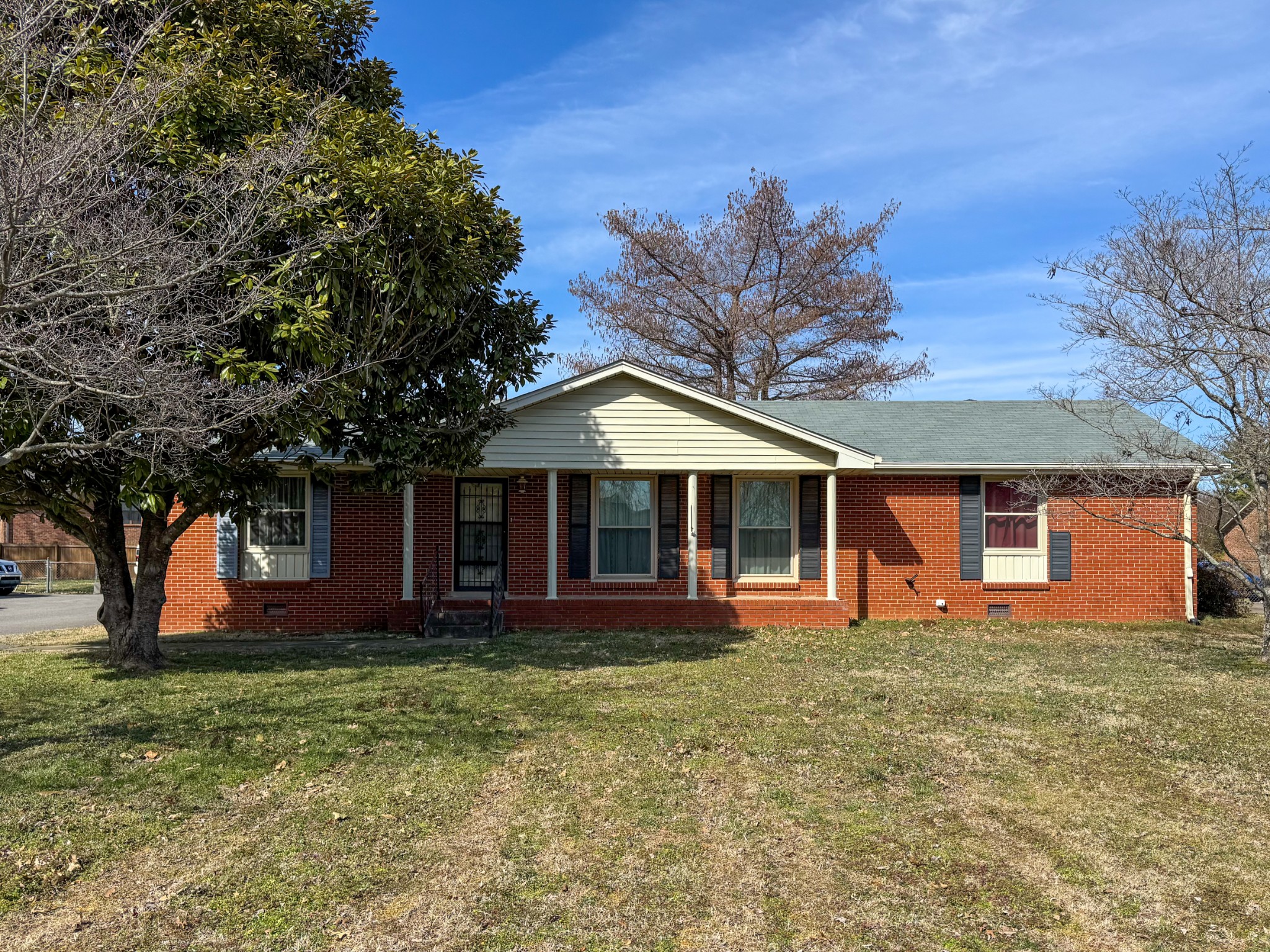 303 Davis Park Dr Property Photo
