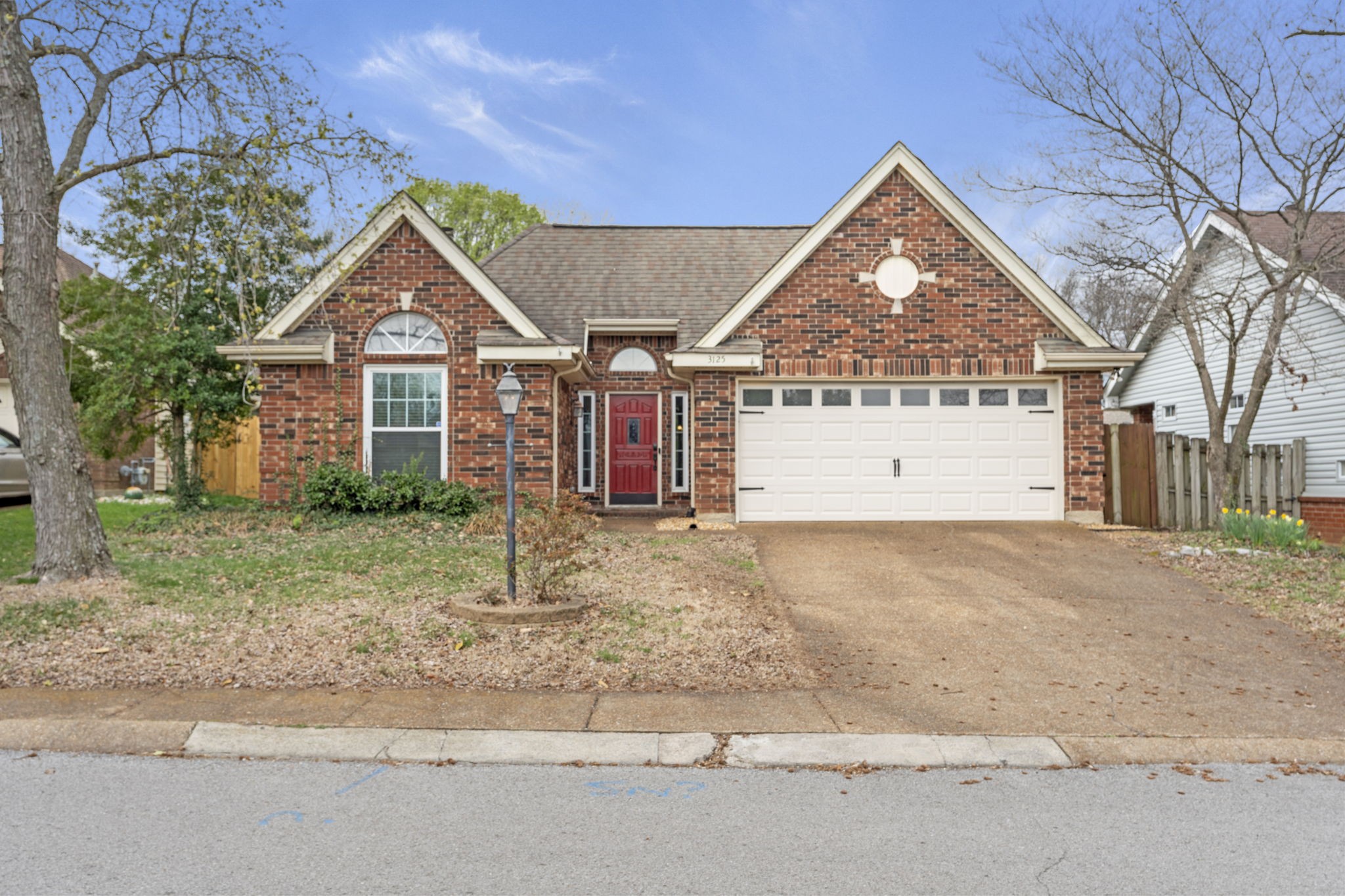 3125 Lake Dr Property Photo 1