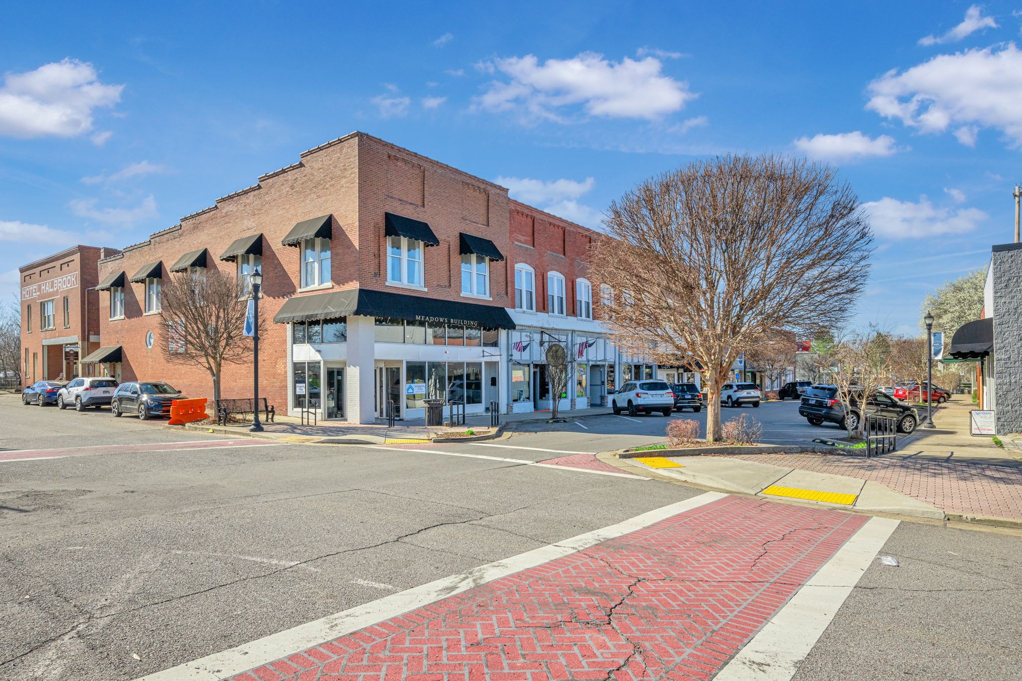 101 S Main St Property Photo