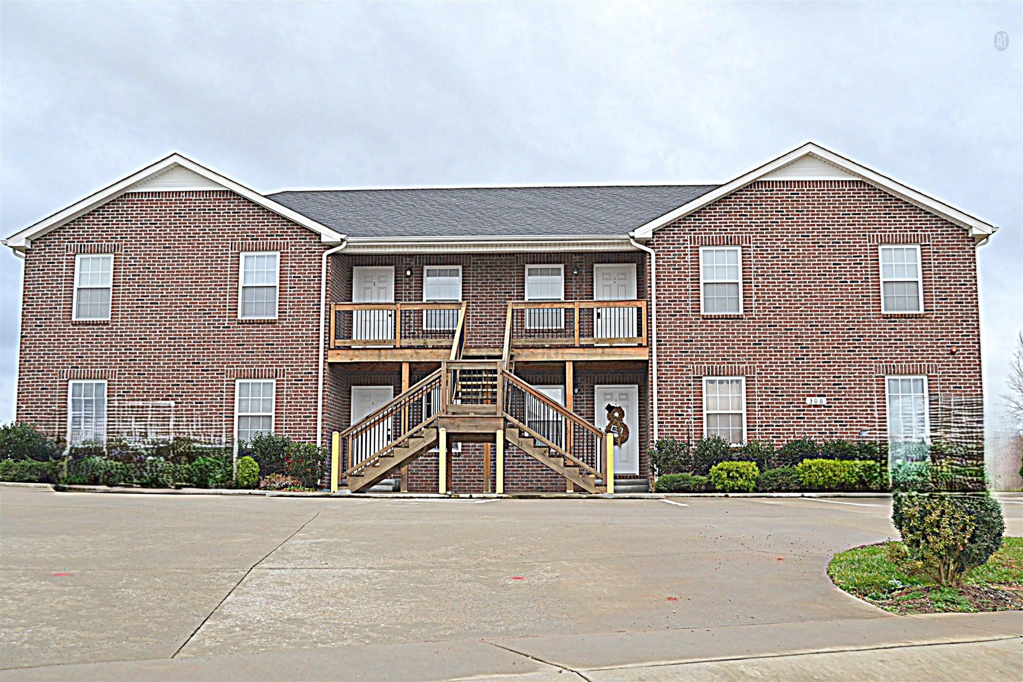 306 Rowand Ct Property Photo 1