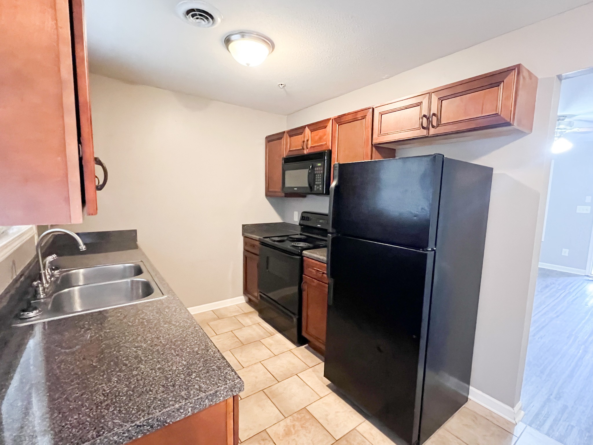 306 Rowand Ct Property Photo 5