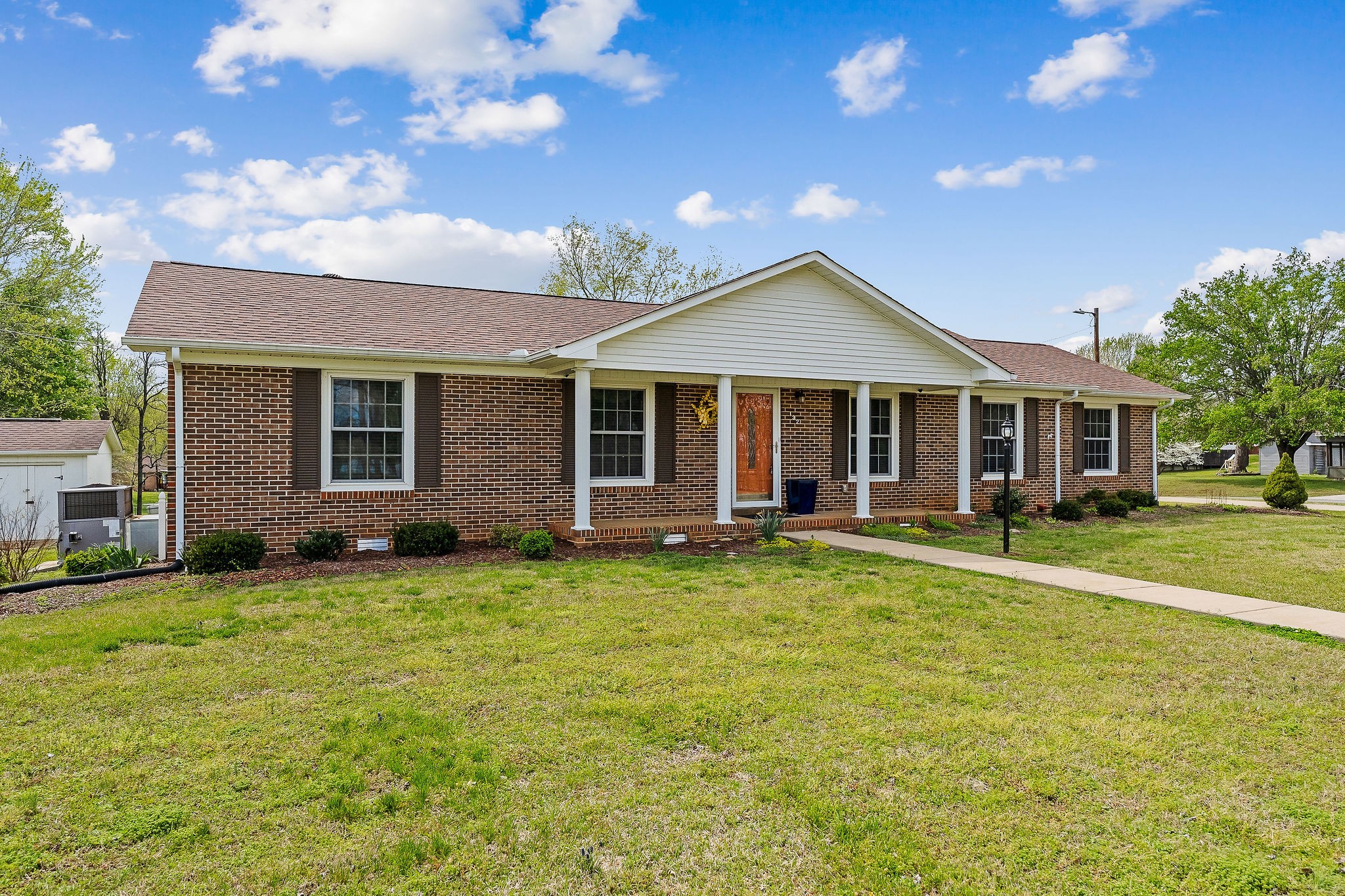 132 Crestview Dr Property Photo 7
