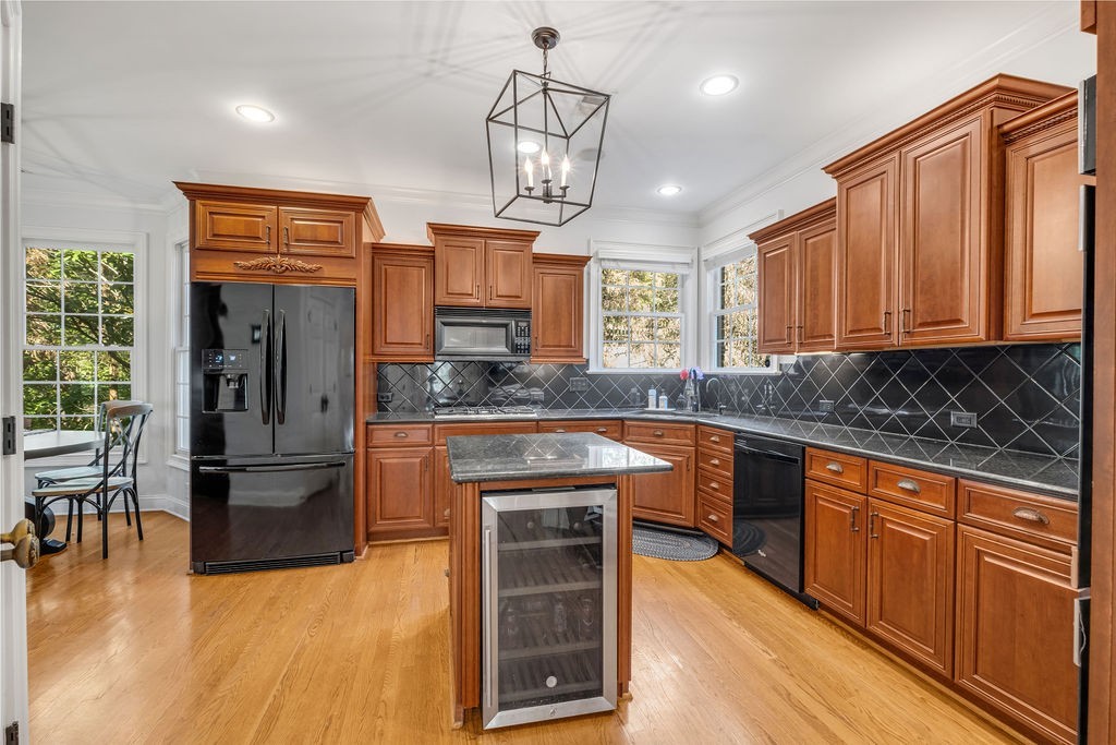 1411 Robert E Lee Ln Property Photo 9