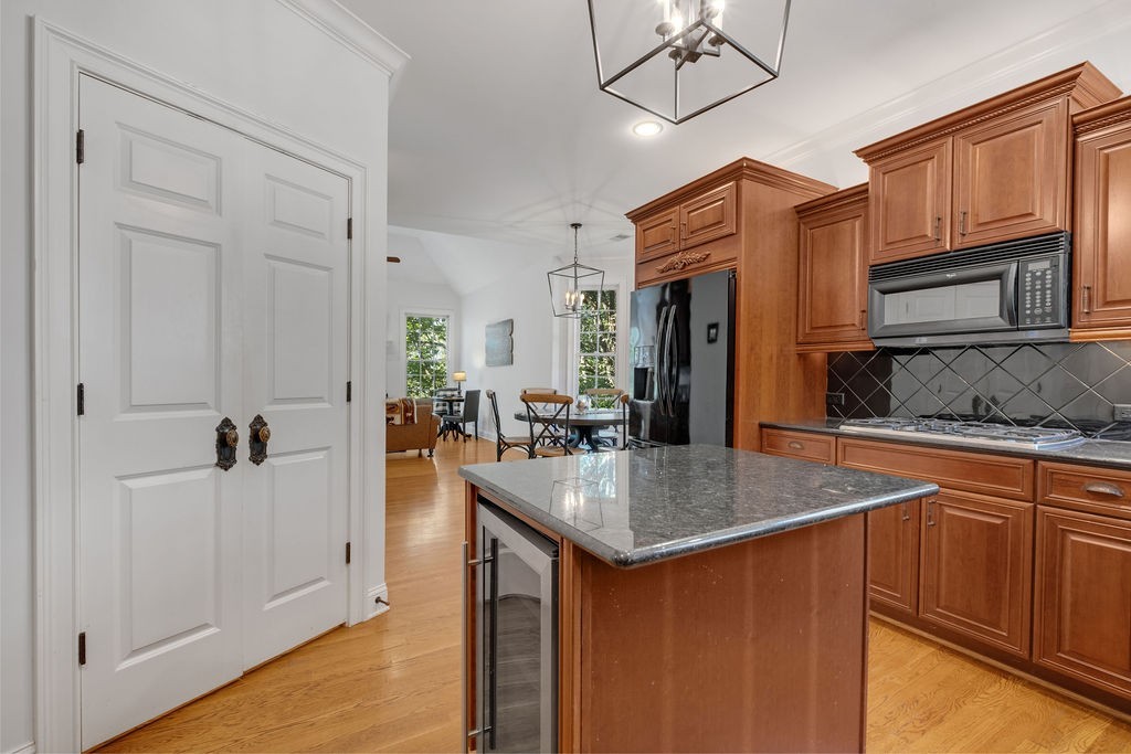 1411 Robert E Lee Ln Property Photo 13