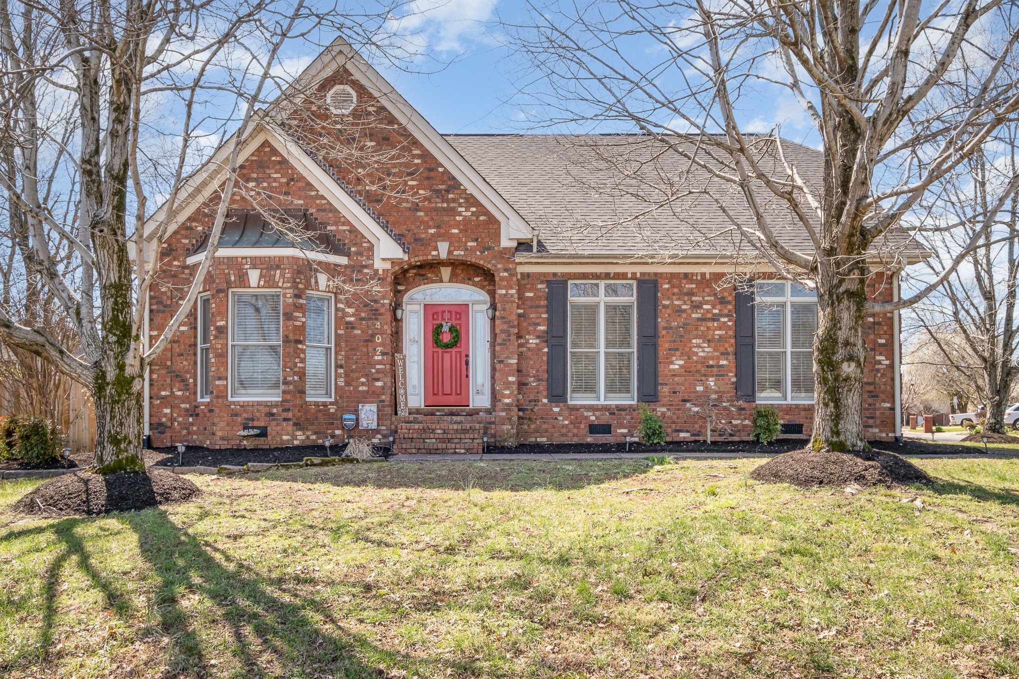 402 Calumet Trce Property Photo 1