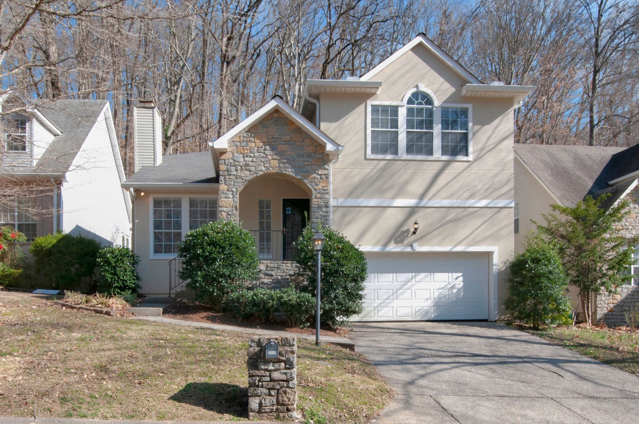 2556 Devon Valley Dr Property Photo 1