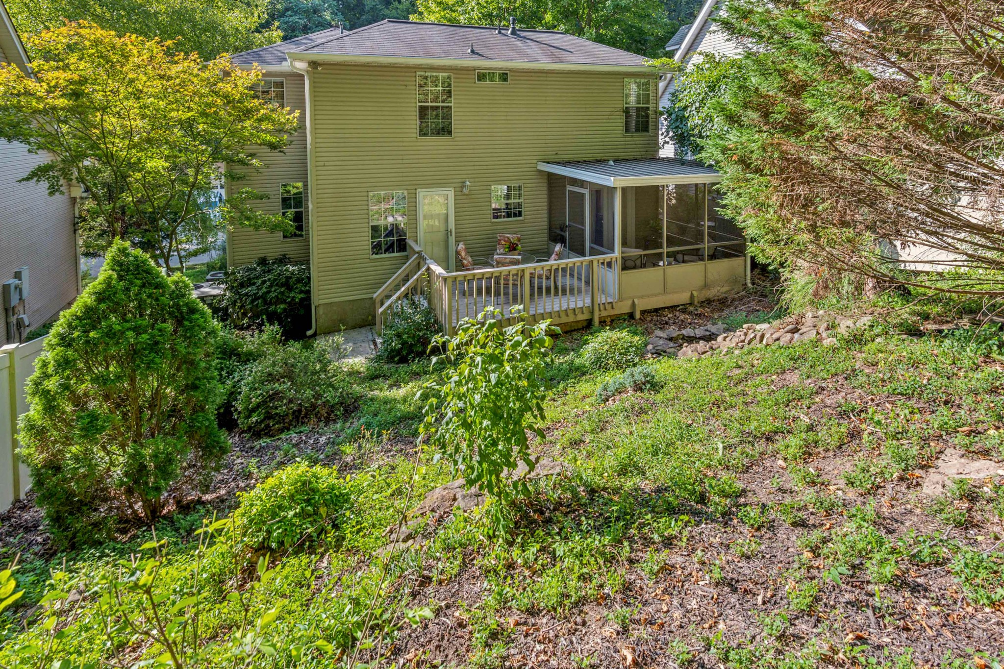 2556 Devon Valley Dr Property Photo 28