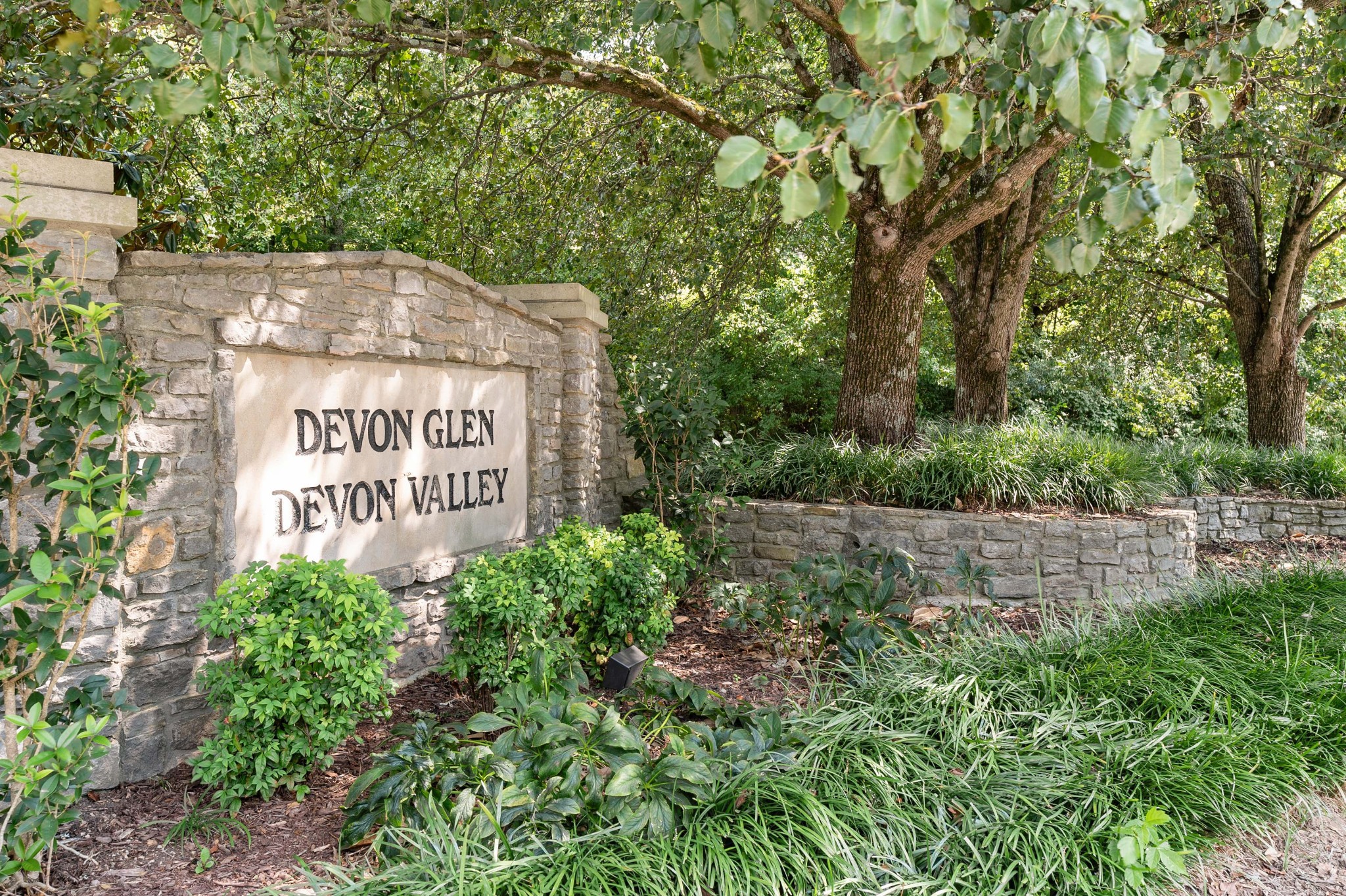 2556 Devon Valley Dr Property Photo 29