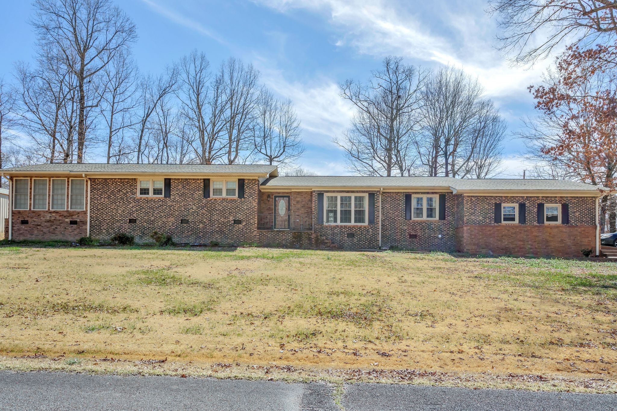 84 Forrest Ext Property Photo