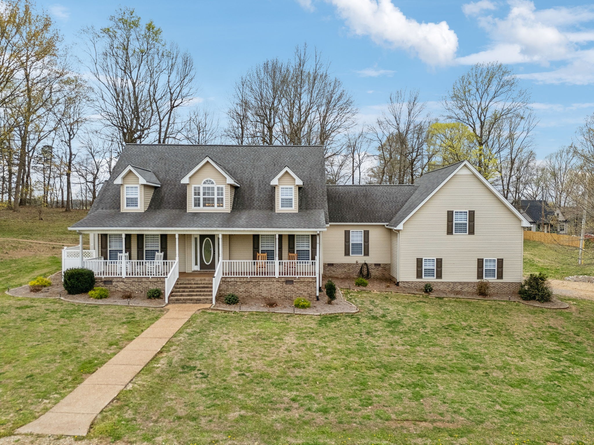 814 Denning Ford Rd Property Photo 1