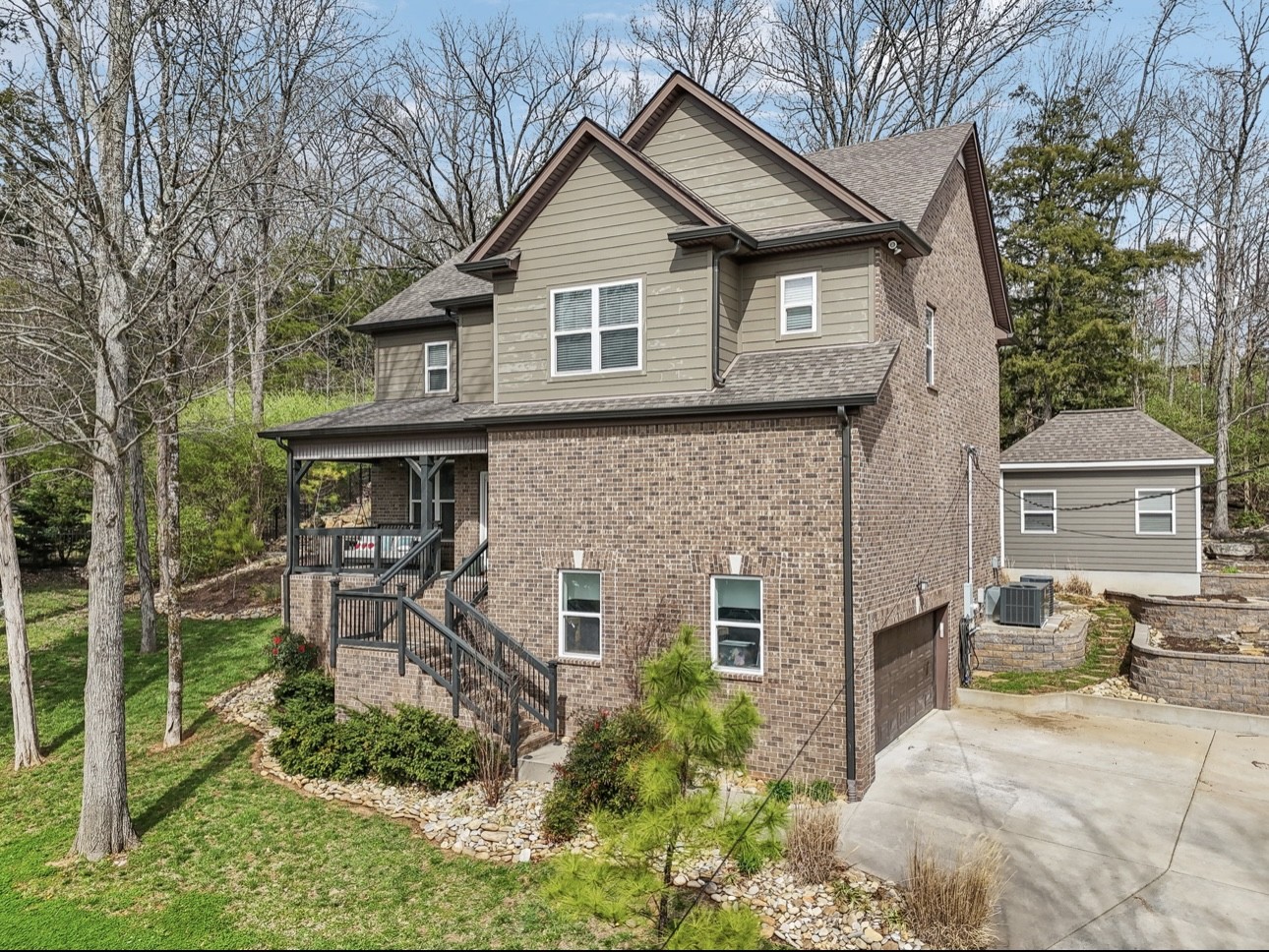 606 Cedar Crest Ct Property Photo 1