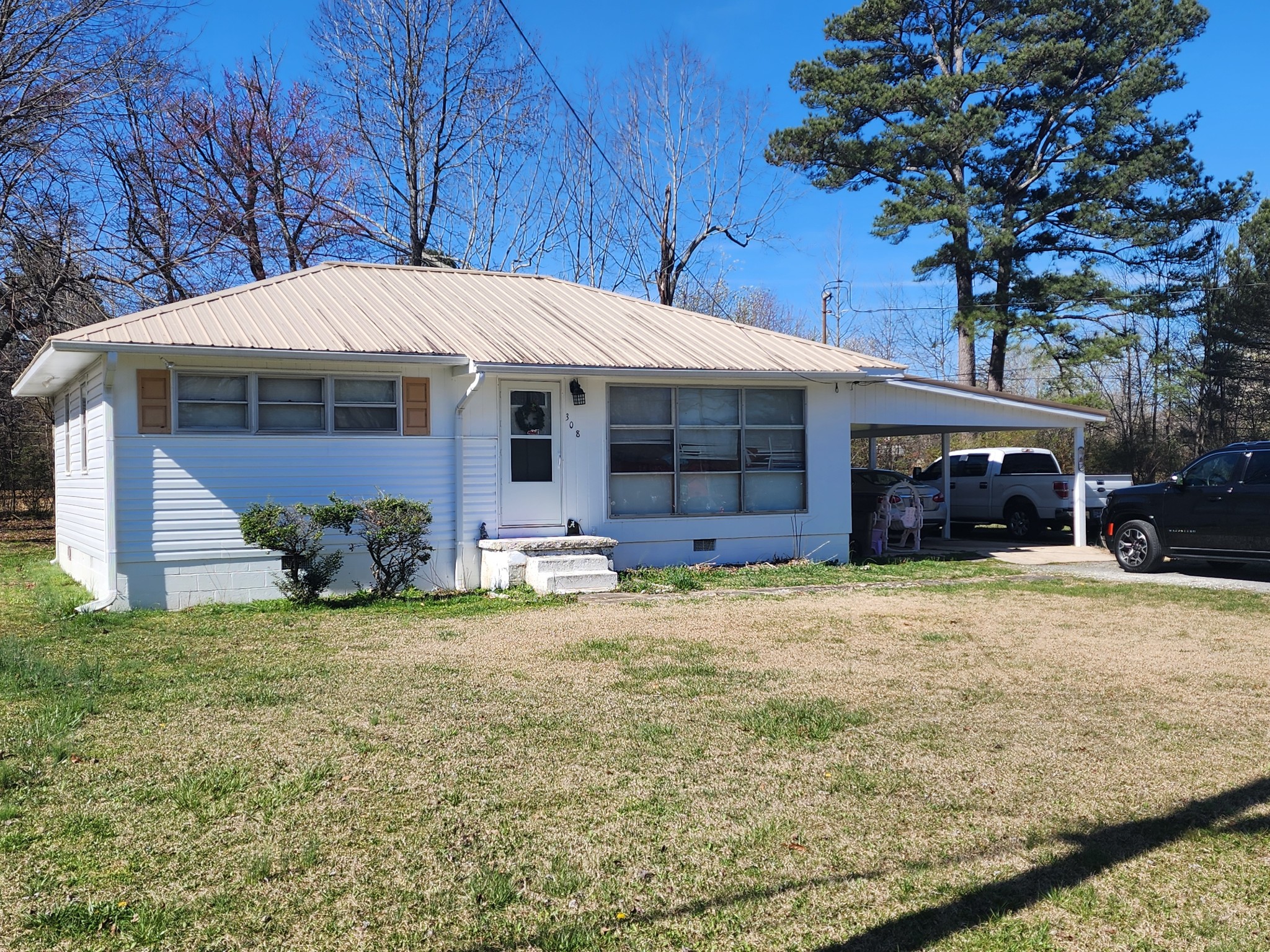 308 Helen St Property Photo