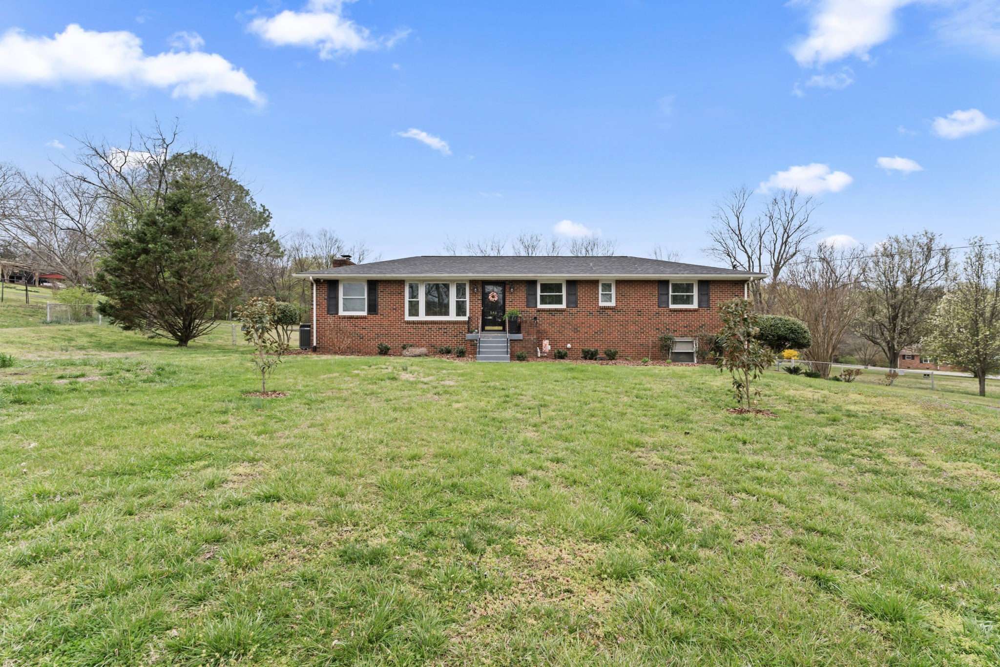 545 Mcmurray Dr Property Photo 1