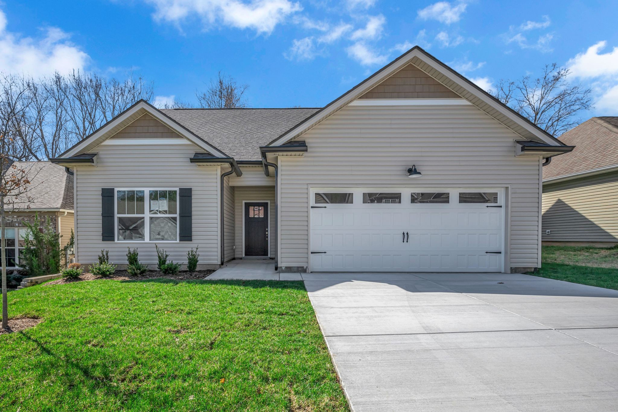 206 East Quail Hollow Way Property Photo 1