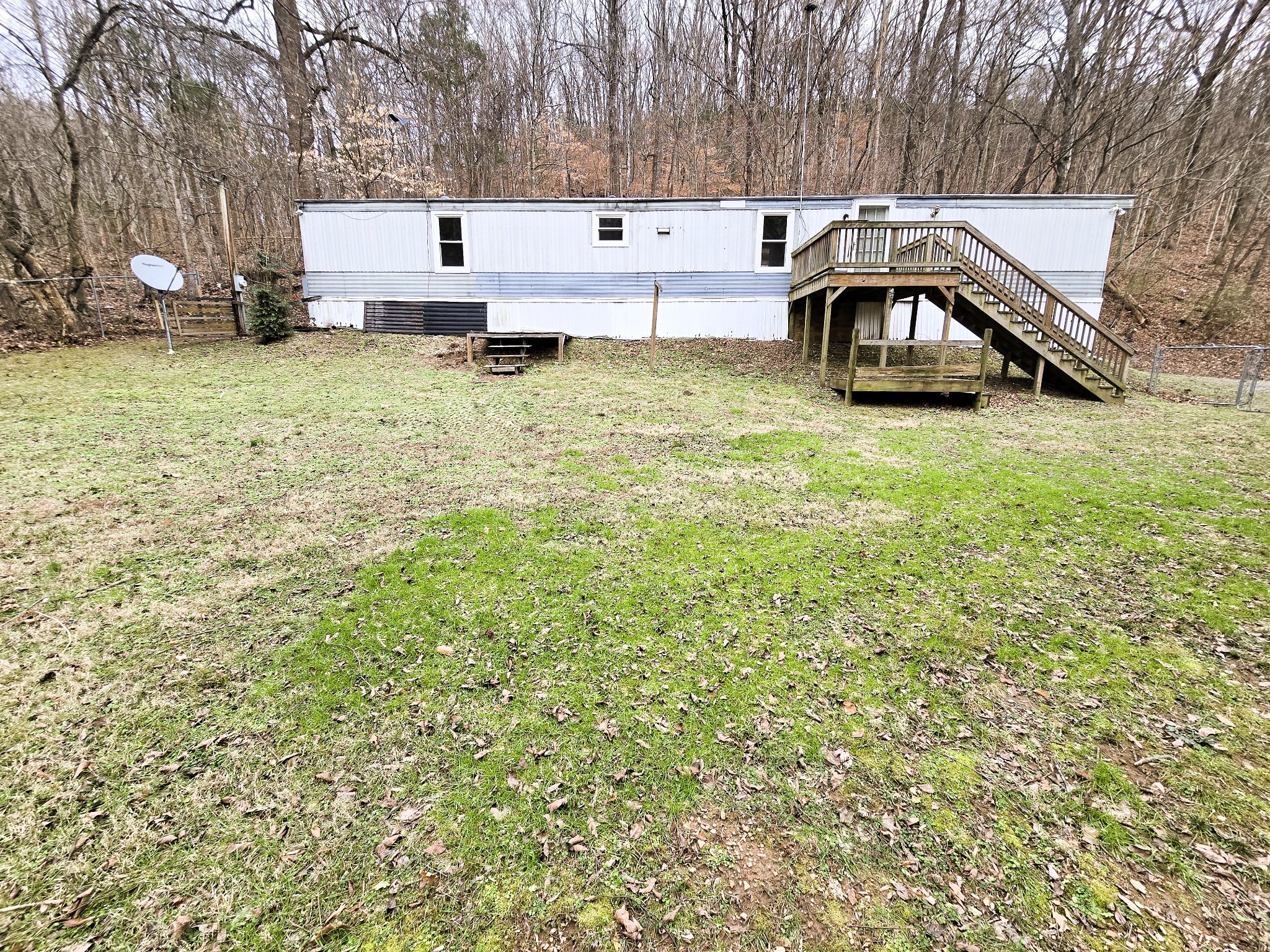 1827 Springfield Hwy Property Photo 1