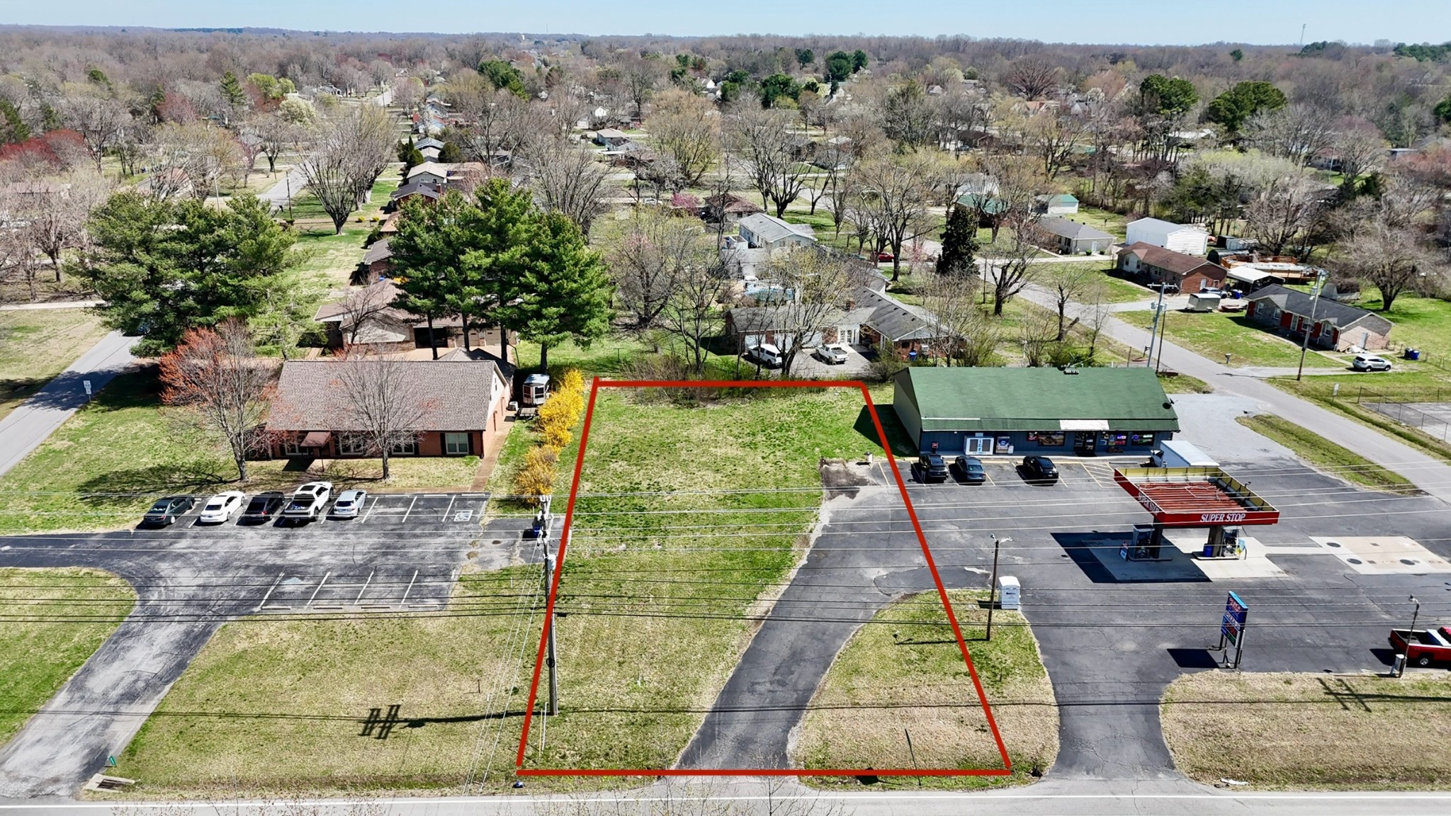 2502 Highway 31 W Property Photo