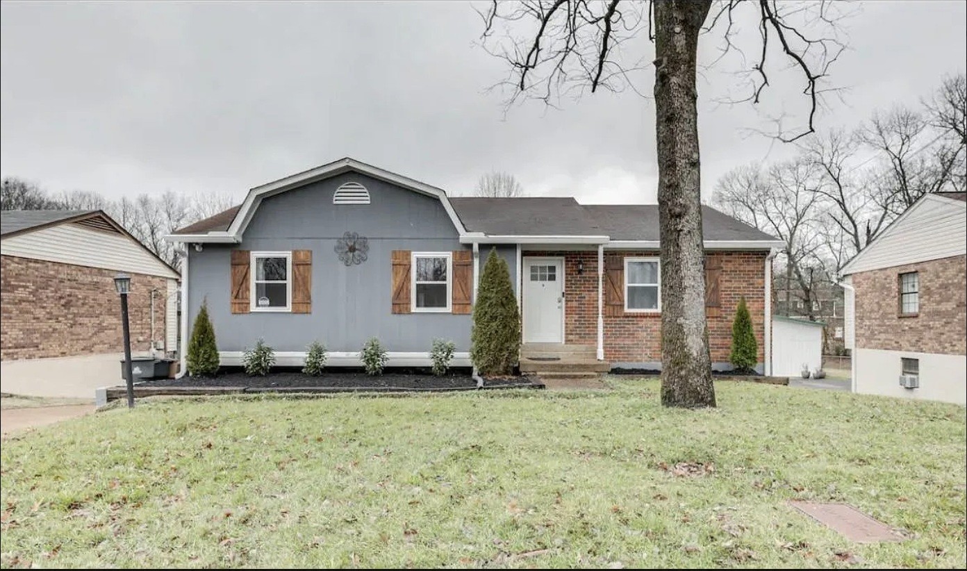 3240 New Towne Rd Property Photo 1