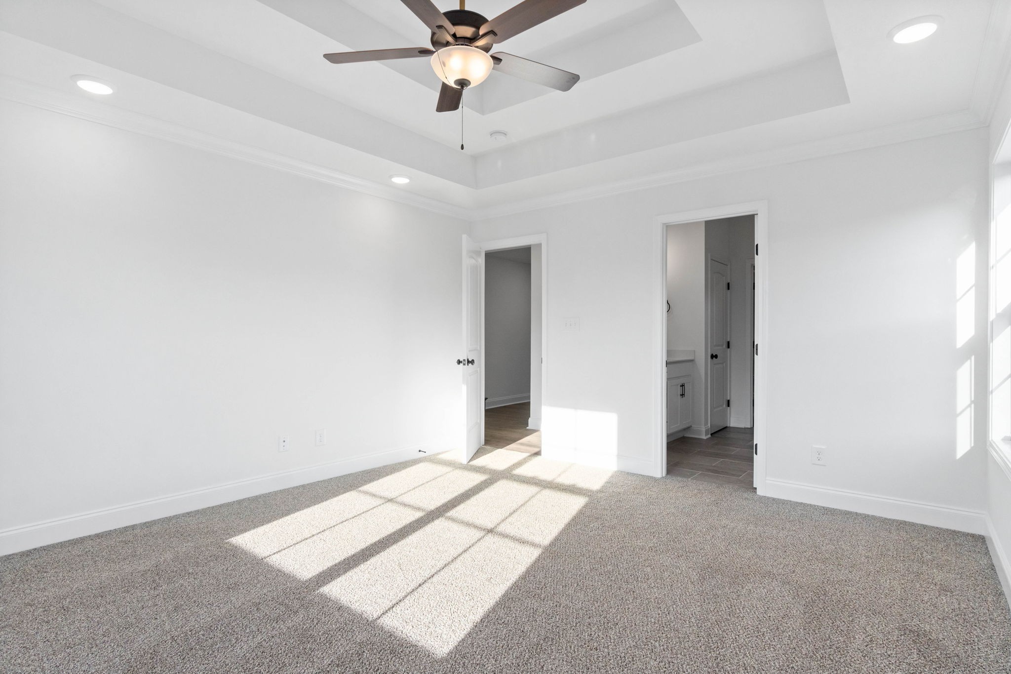 1249 Elizabeth Lane Property Photo 10
