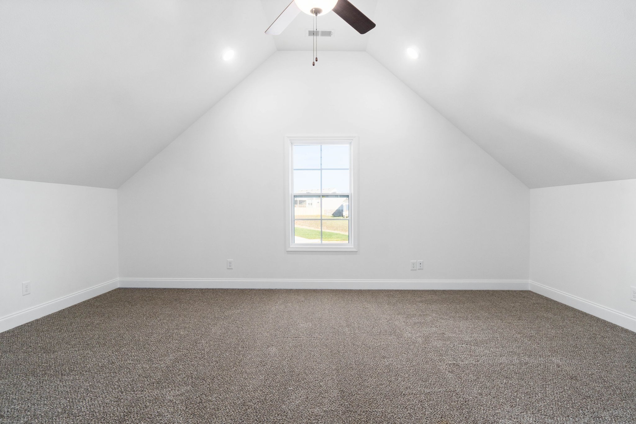 1249 Elizabeth Lane Property Photo 17