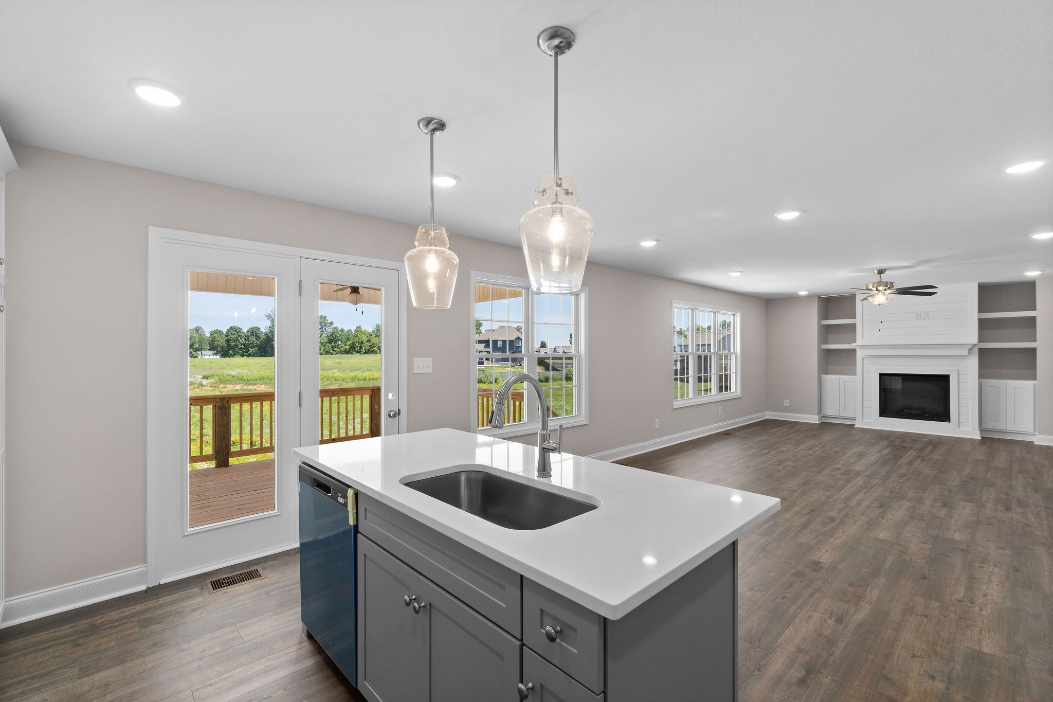 1385 Harmon Lane Property Photo 1