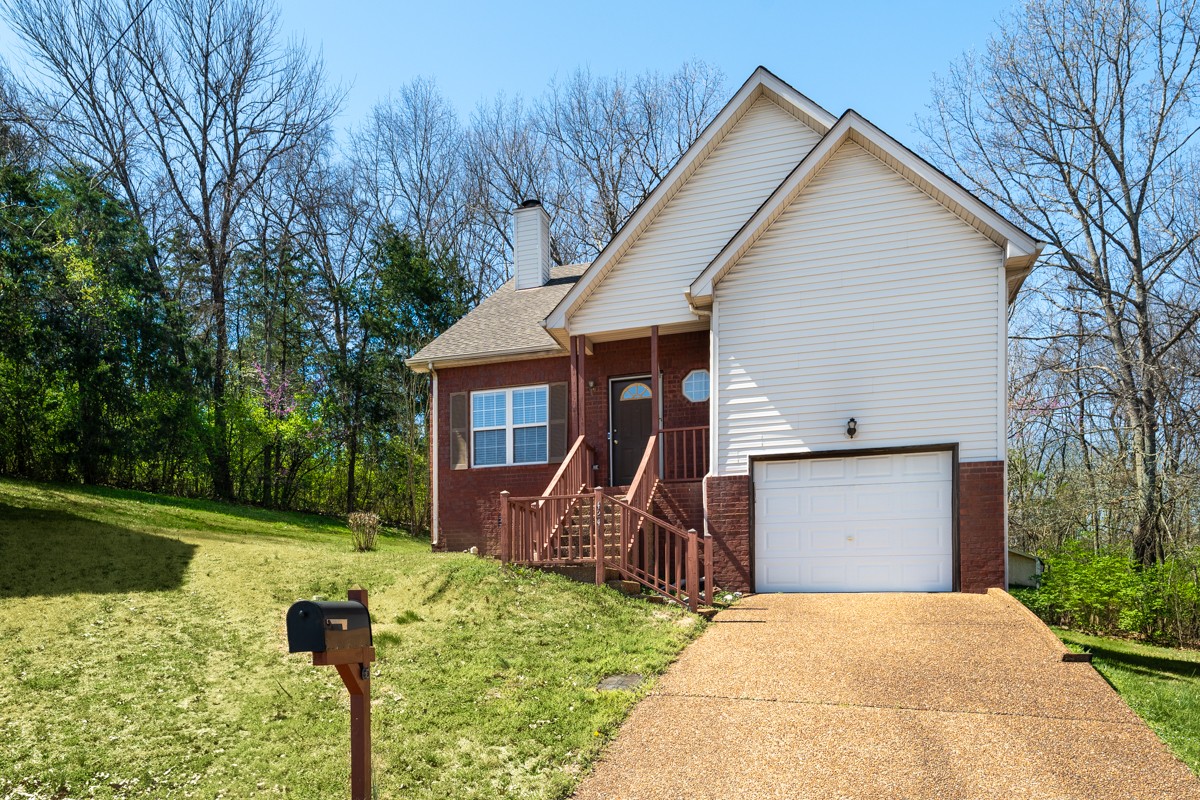 4241 Kevinwood Ct Property Photo 2