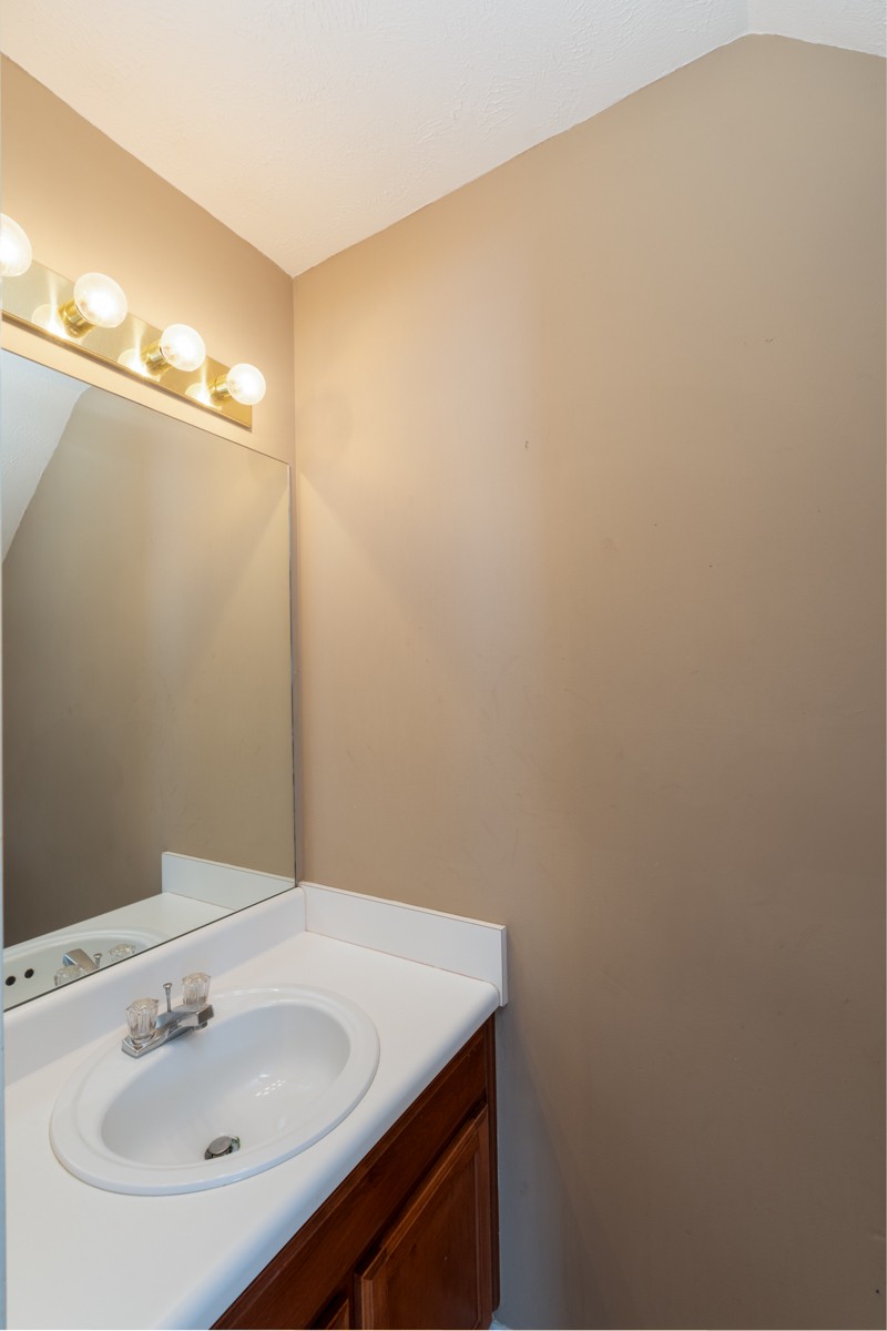 4241 Kevinwood Ct Property Photo 9