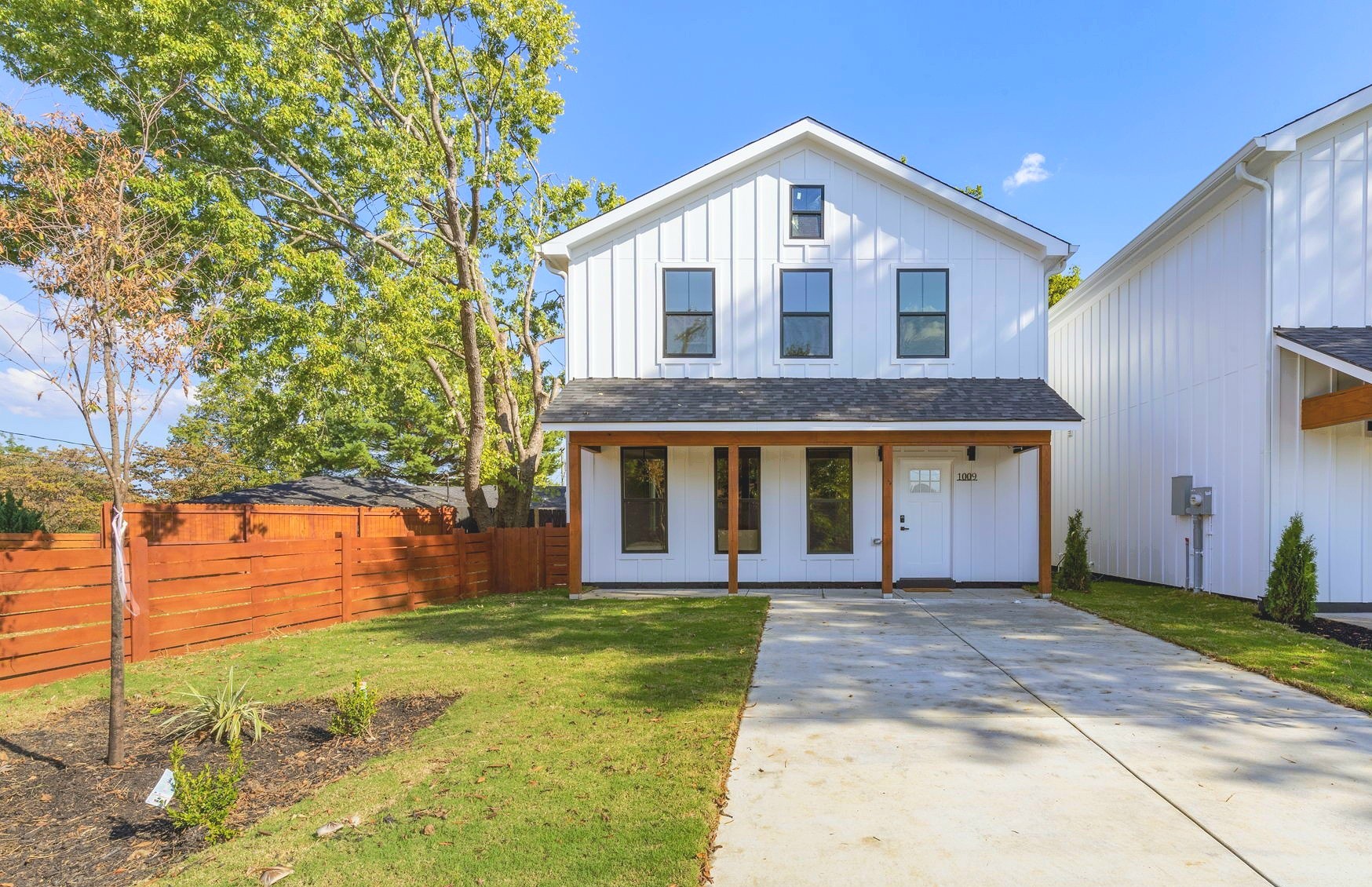 1007 Porter Lane Townhomes Real Estate Listings Main Image
