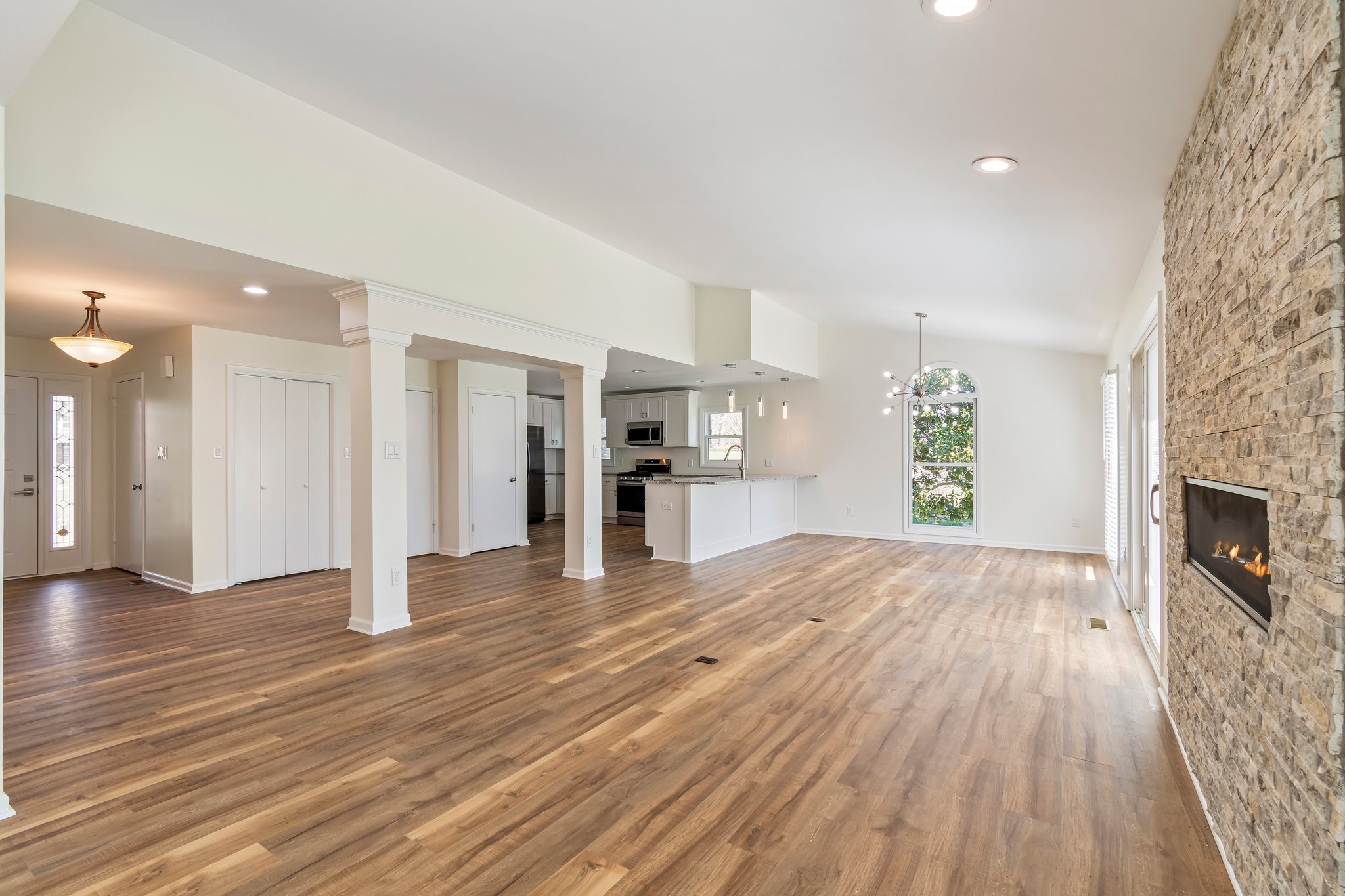 1106 Roseland Dr Property Photo 11