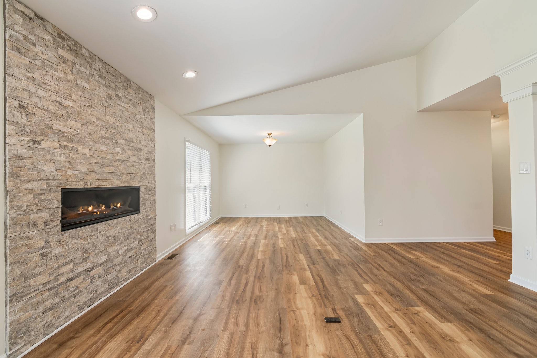1106 Roseland Dr Property Photo 13