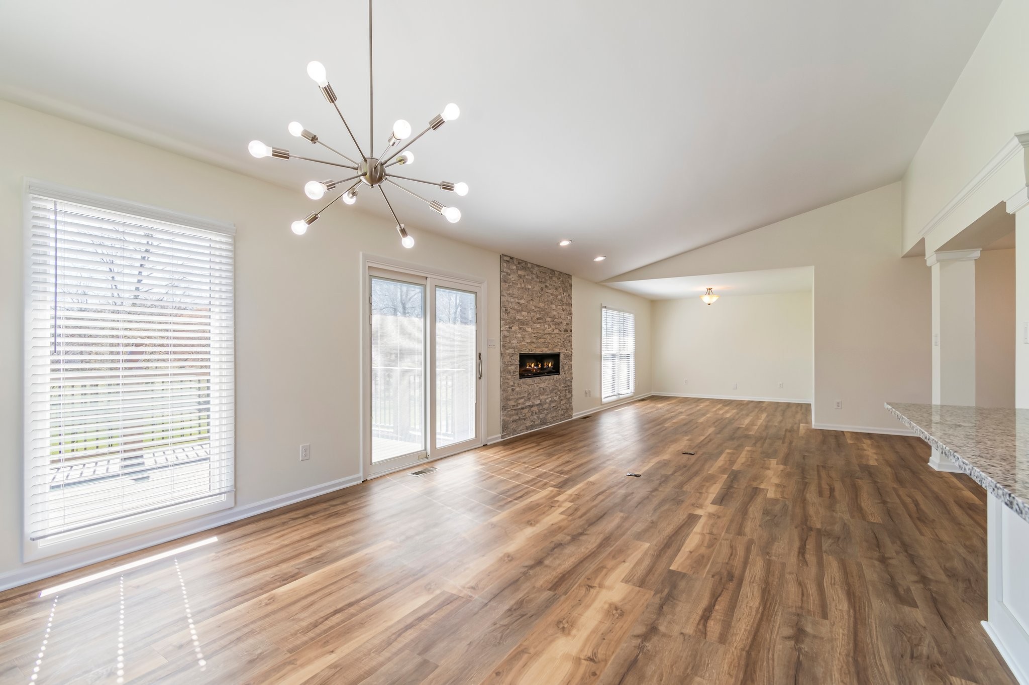 1106 Roseland Dr Property Photo 14