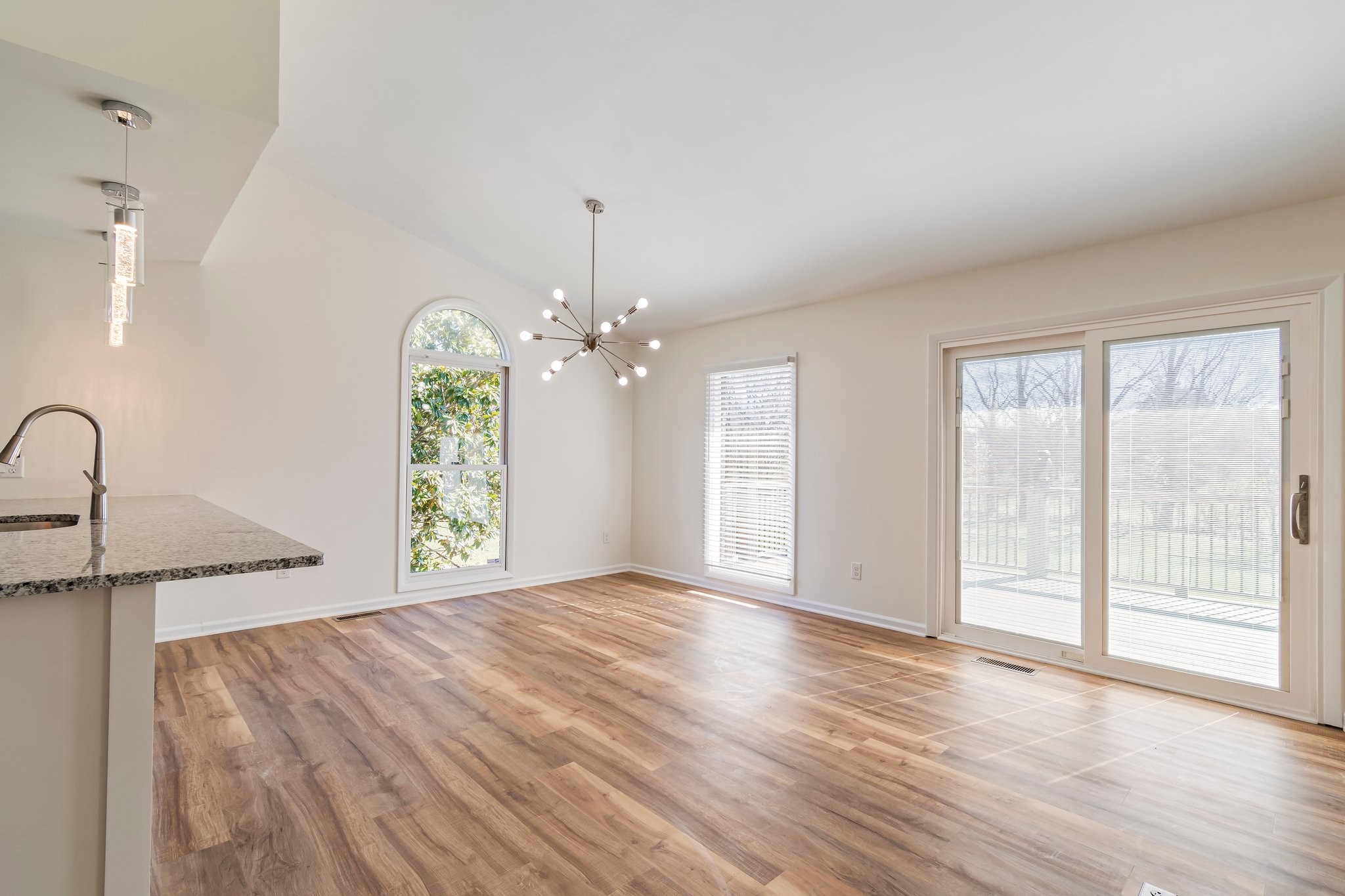 1106 Roseland Dr Property Photo 15