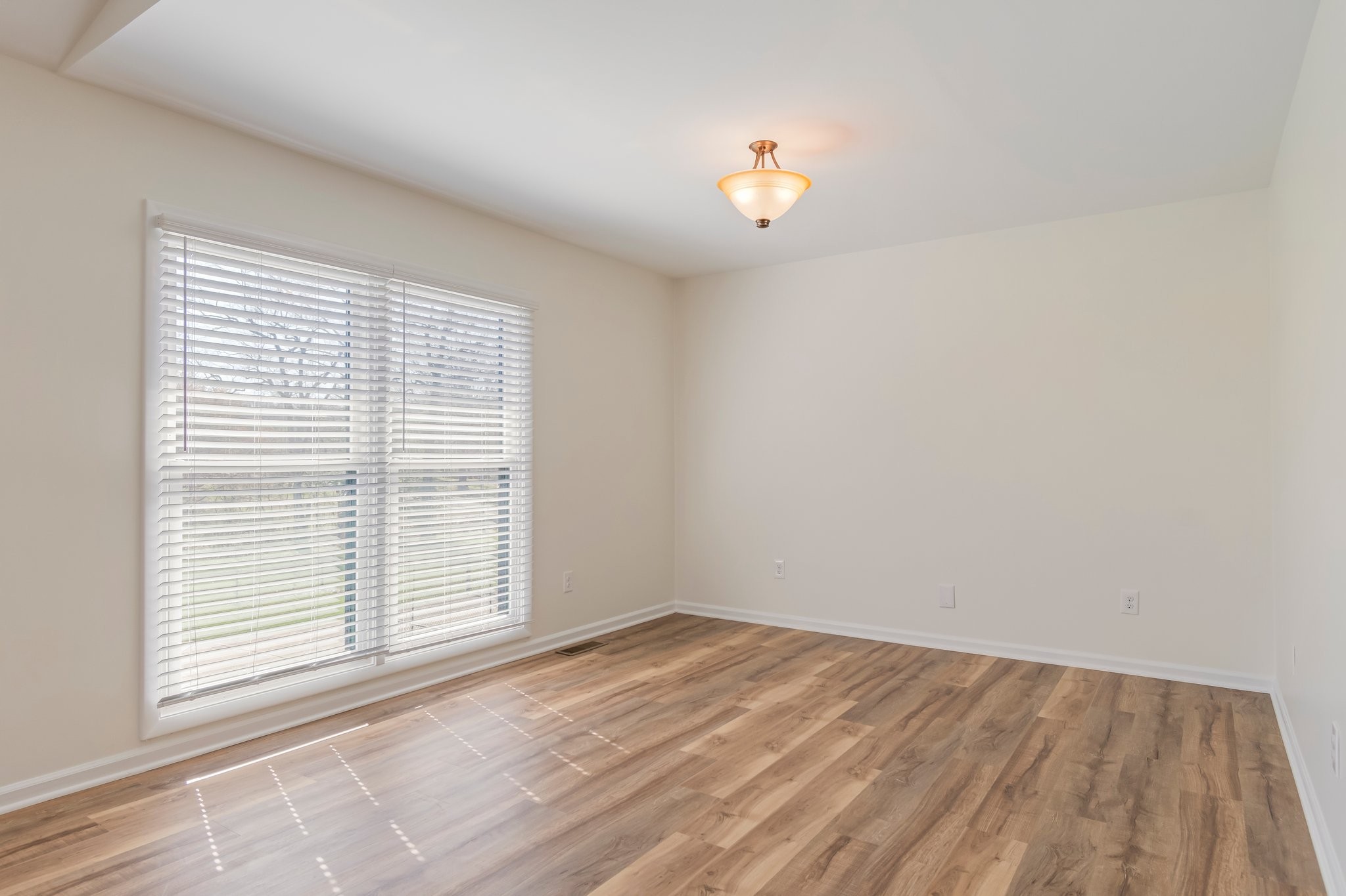 1106 Roseland Dr Property Photo 30