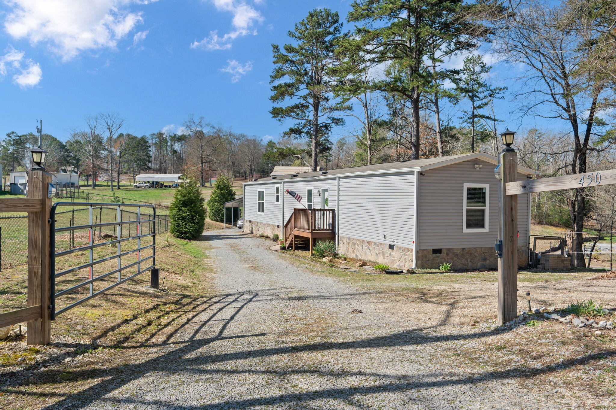 450 Copeland Cemetery Road Property Photo
