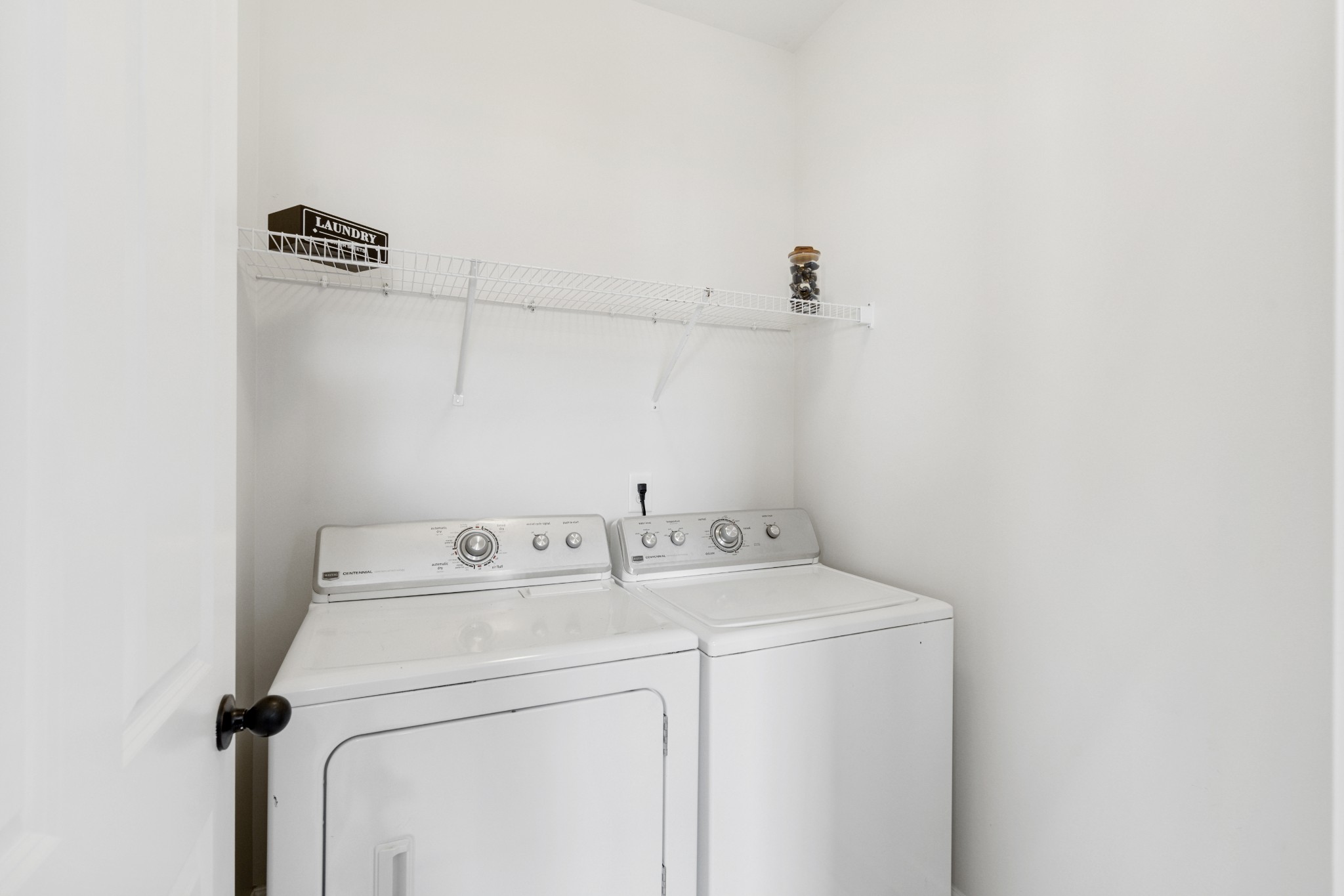 747 Westcott Ln Property Photo 17