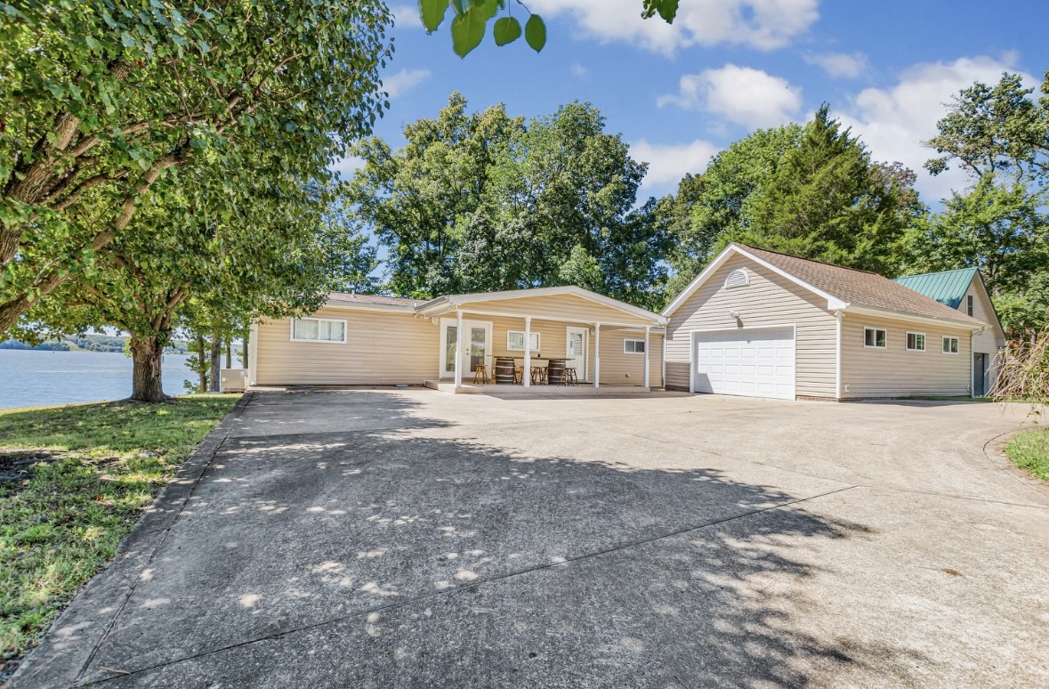 132 Red Fox Dr Property Photo 1