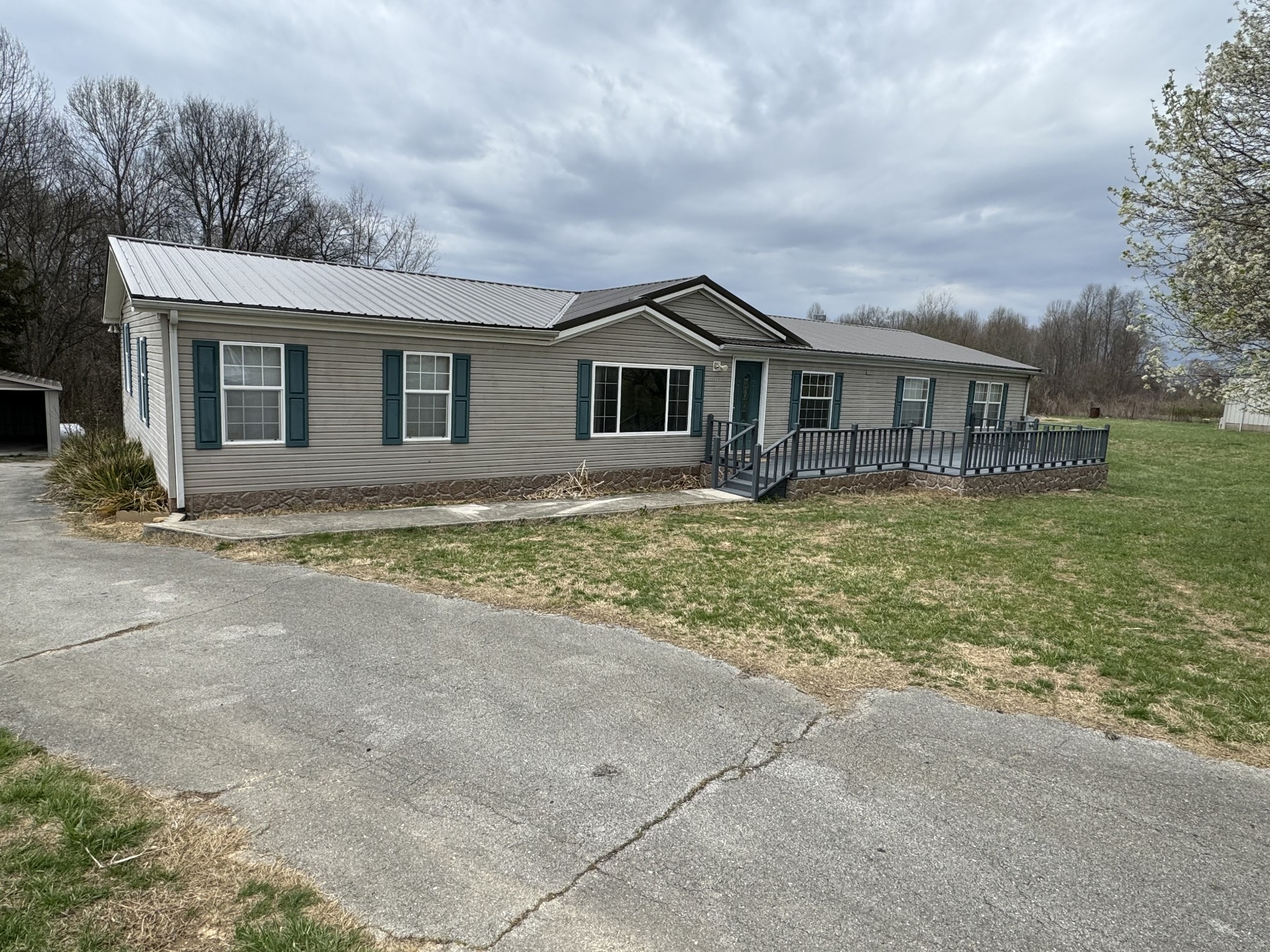 65 Carol Knight Rd Property Photo