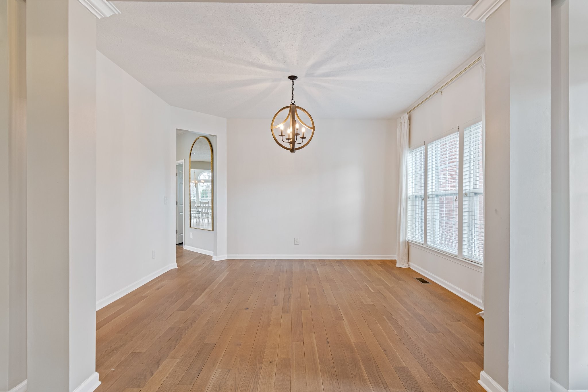 1024 Queens Pl Property Photo 14