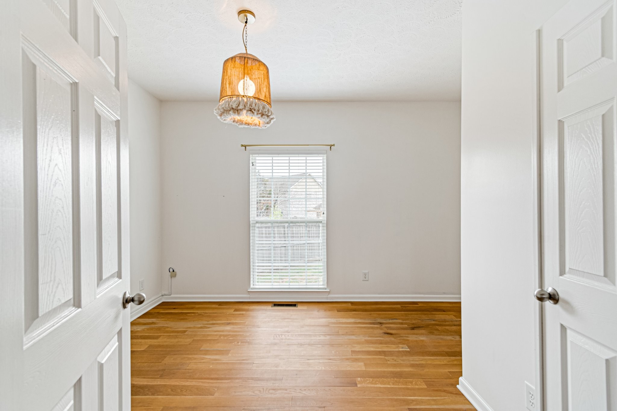 1024 Queens Pl Property Photo 17