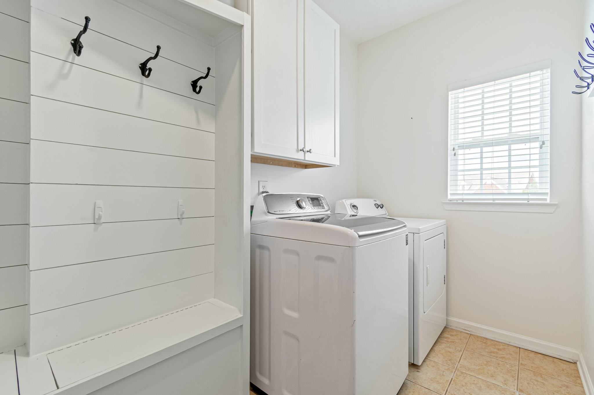 1024 Queens Pl Property Photo 35