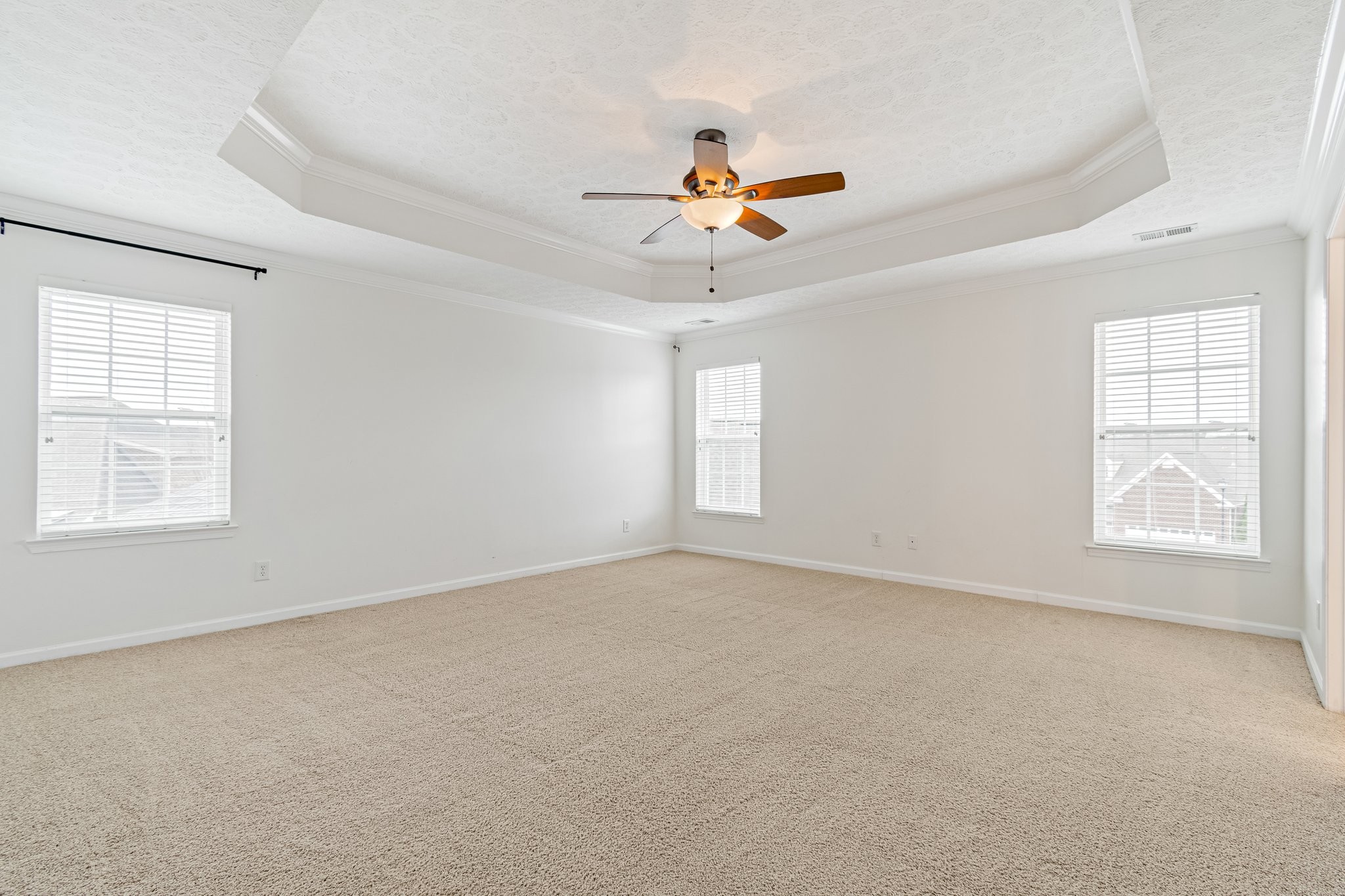 1024 Queens Pl Property Photo 50