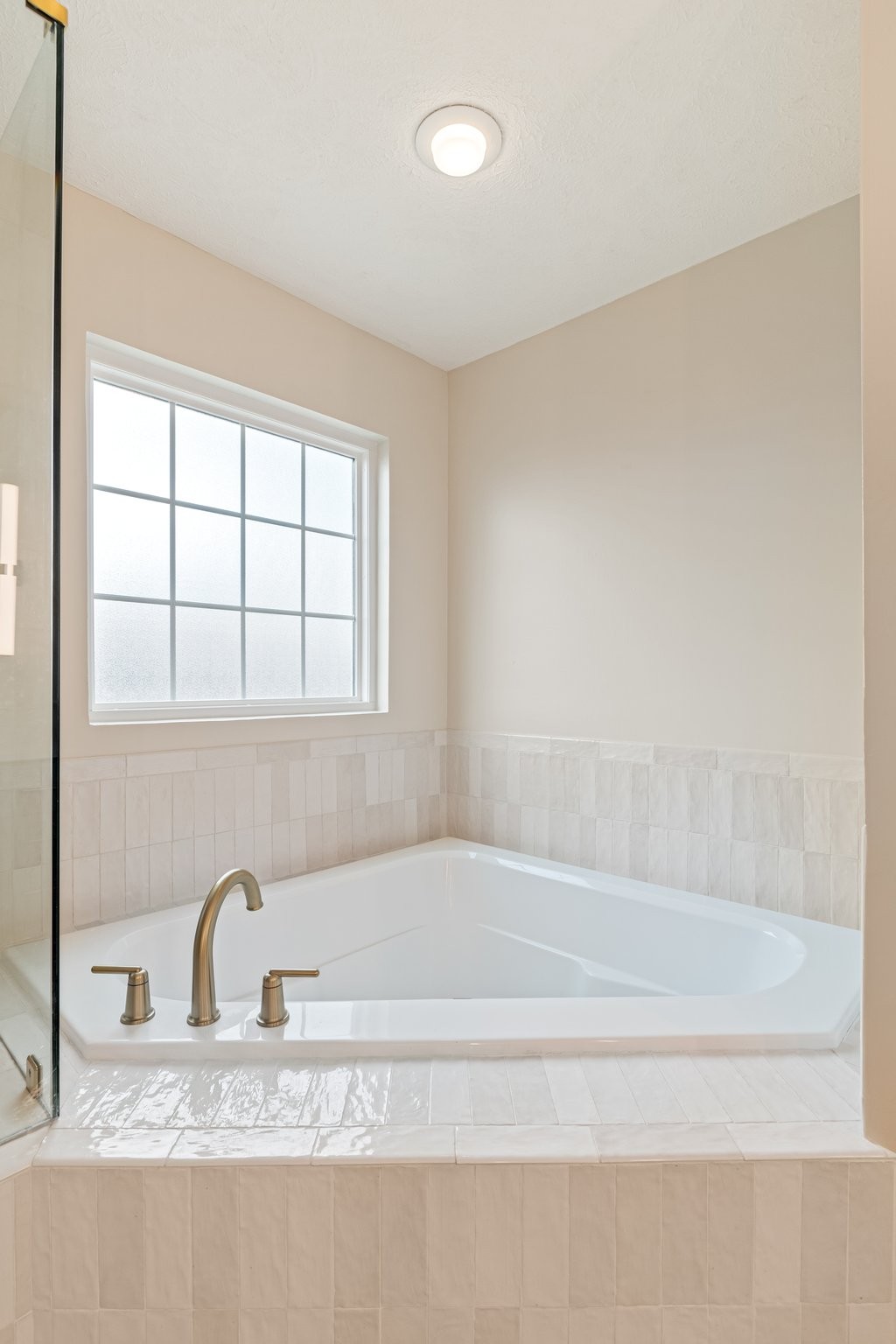 1024 Queens Pl Property Photo 57