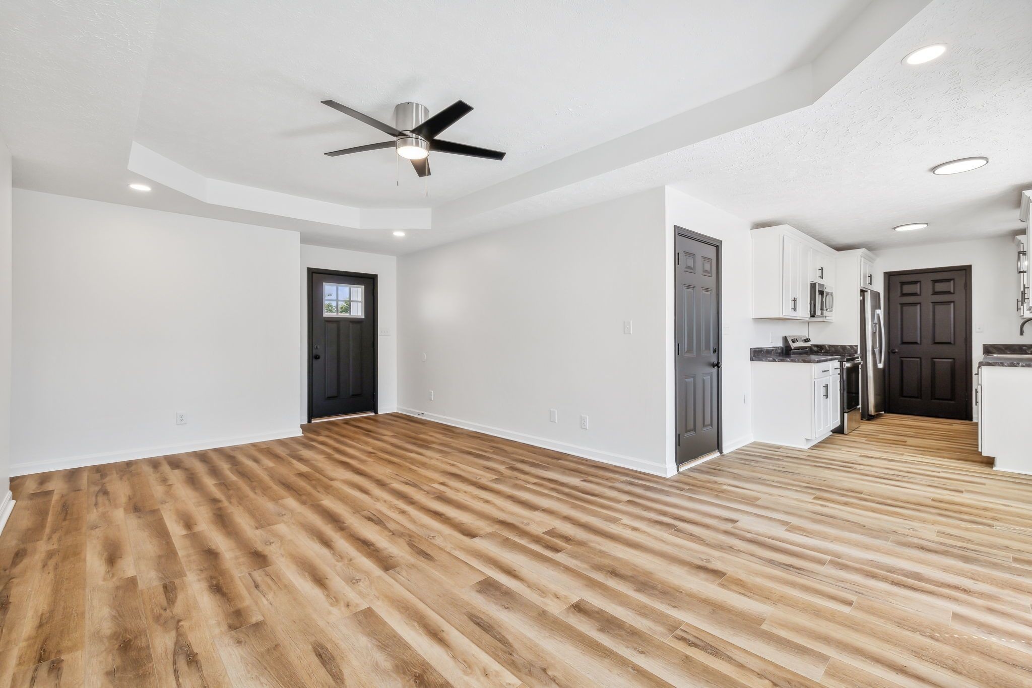 1824 Cottingham Ct Property Photo 8