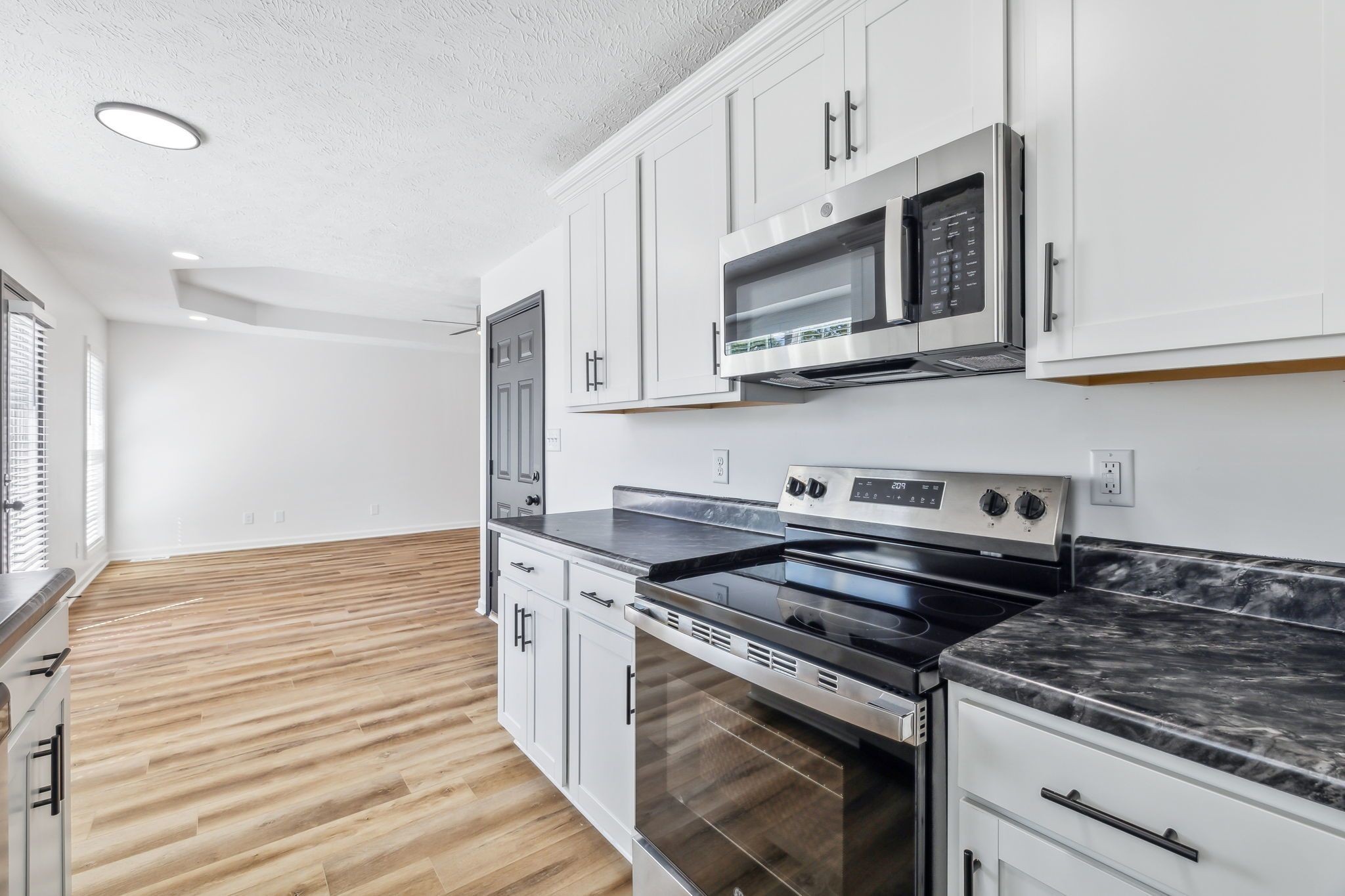 1824 Cottingham Ct Property Photo 19
