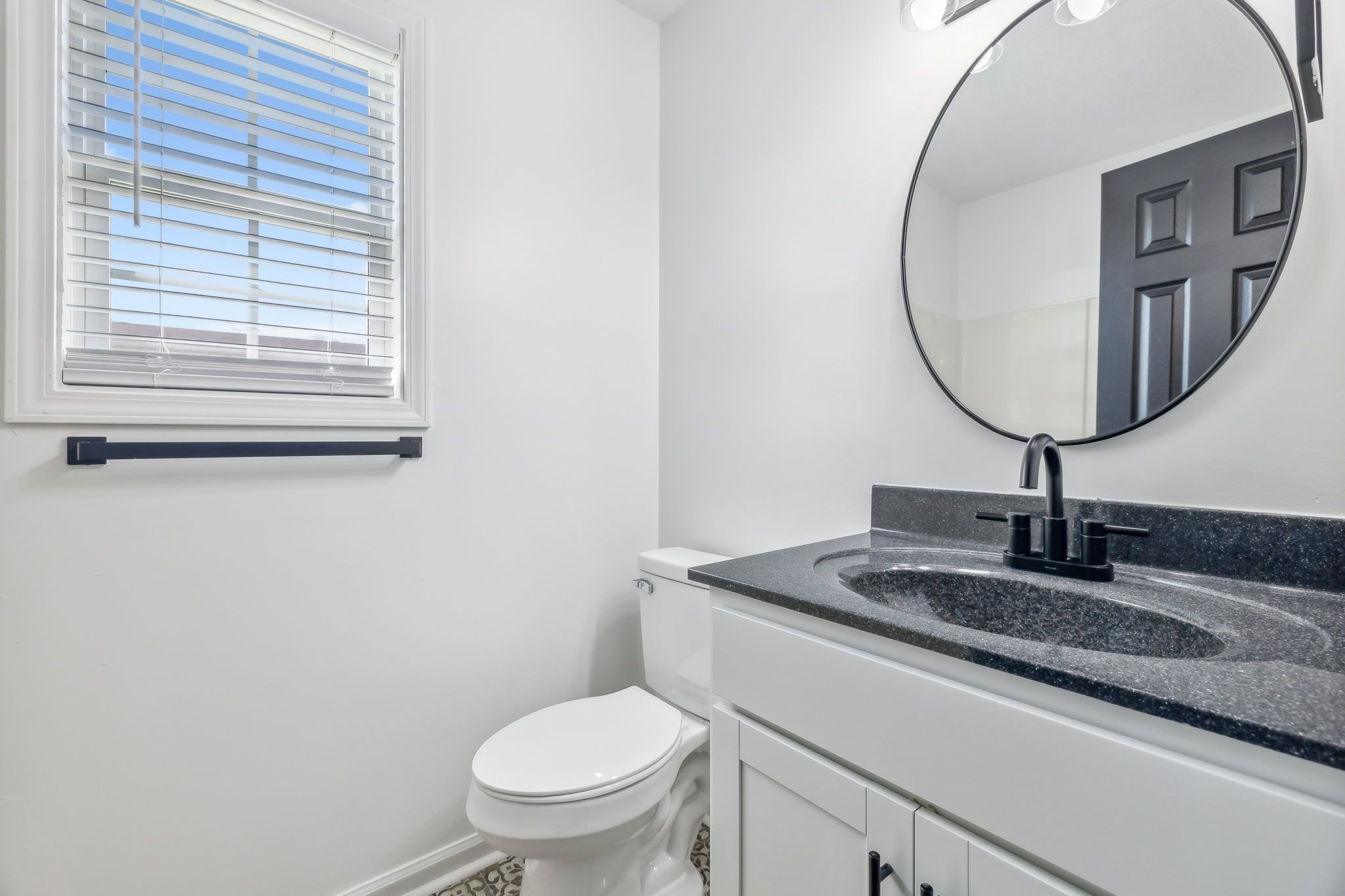 1824 Cottingham Ct Property Photo 28