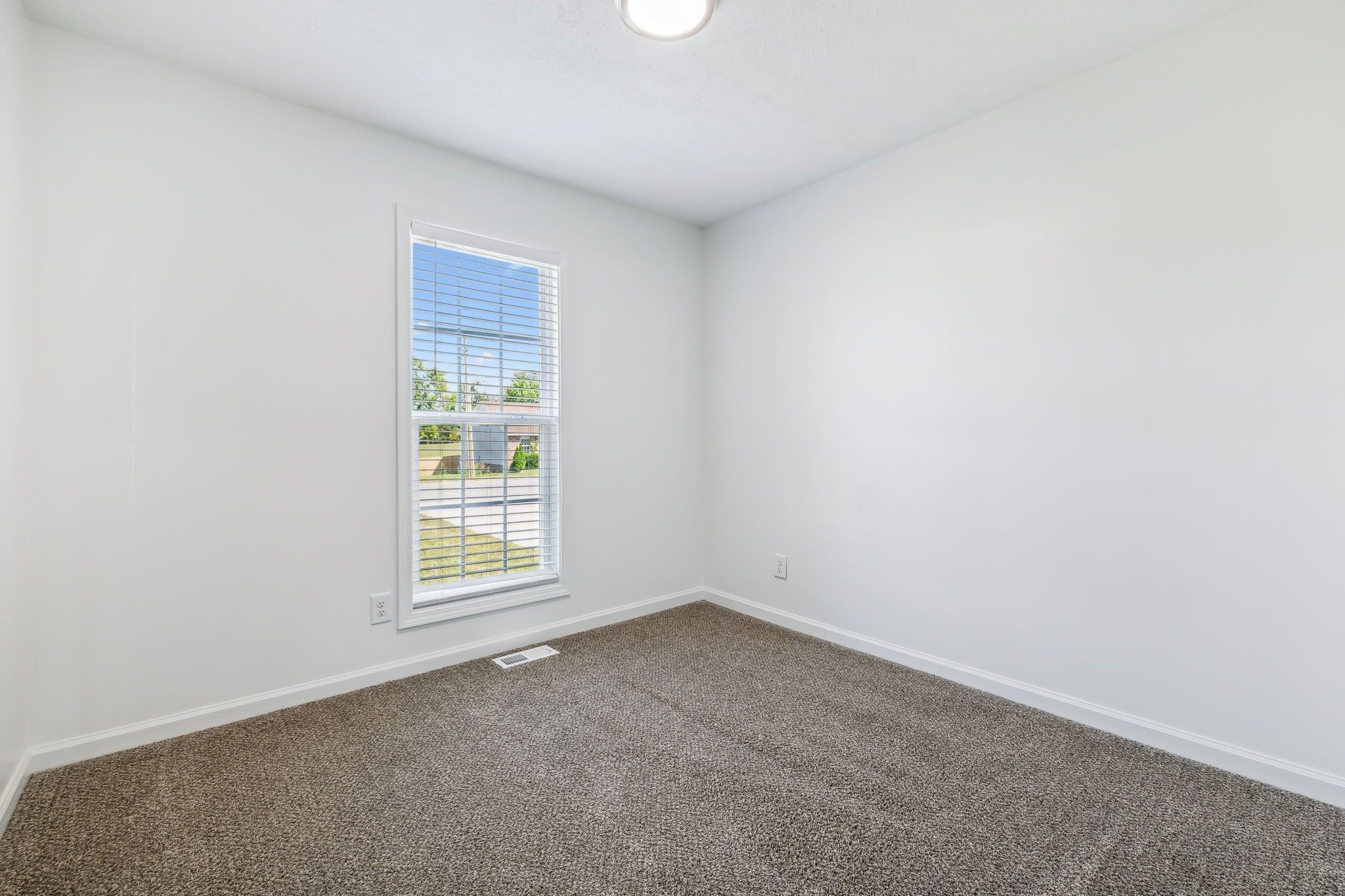 1824 Cottingham Ct Property Photo 30